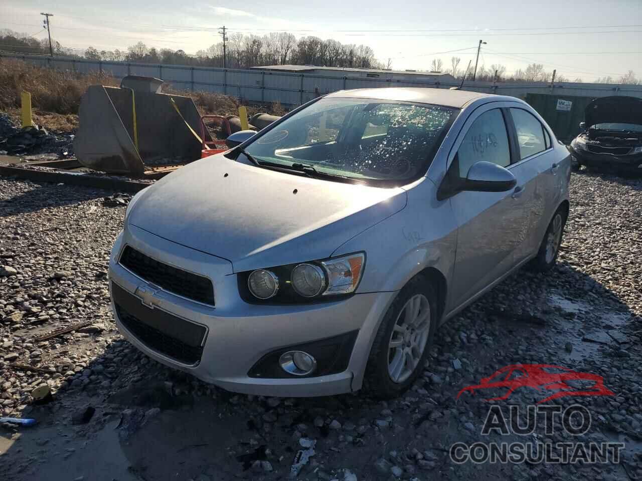 CHEVROLET SONIC 2015 - 1G1JC5SH9F4184652