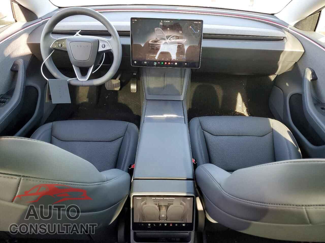 TESLA MODEL 3 2025 - 5YJ3E1EA3SF014100