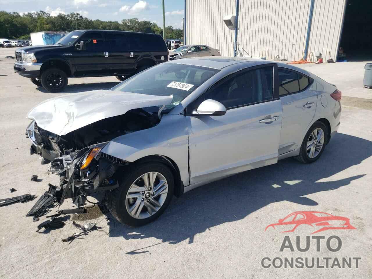 HYUNDAI ELANTRA 2020 - KMHD84LF9LU081994