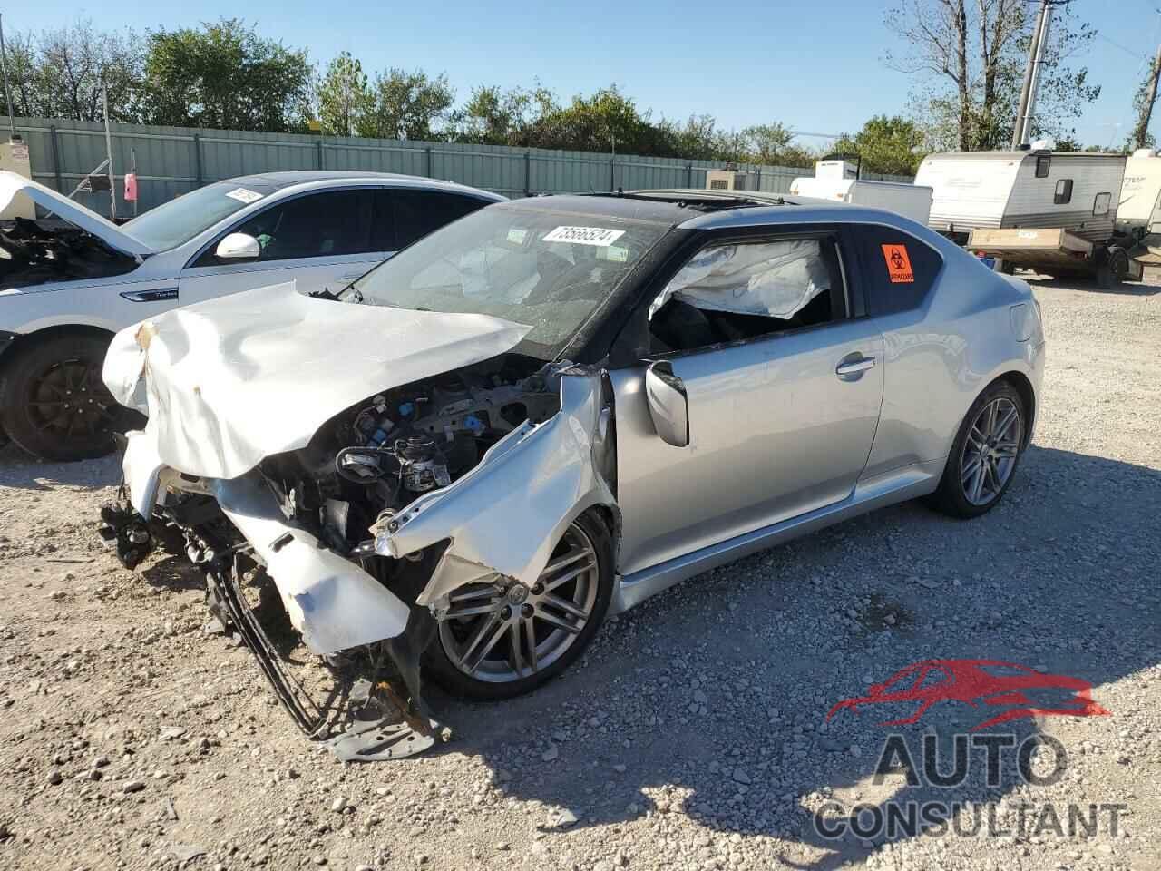 TOYOTA SCION 2011 - JTKJF5C76B3009062