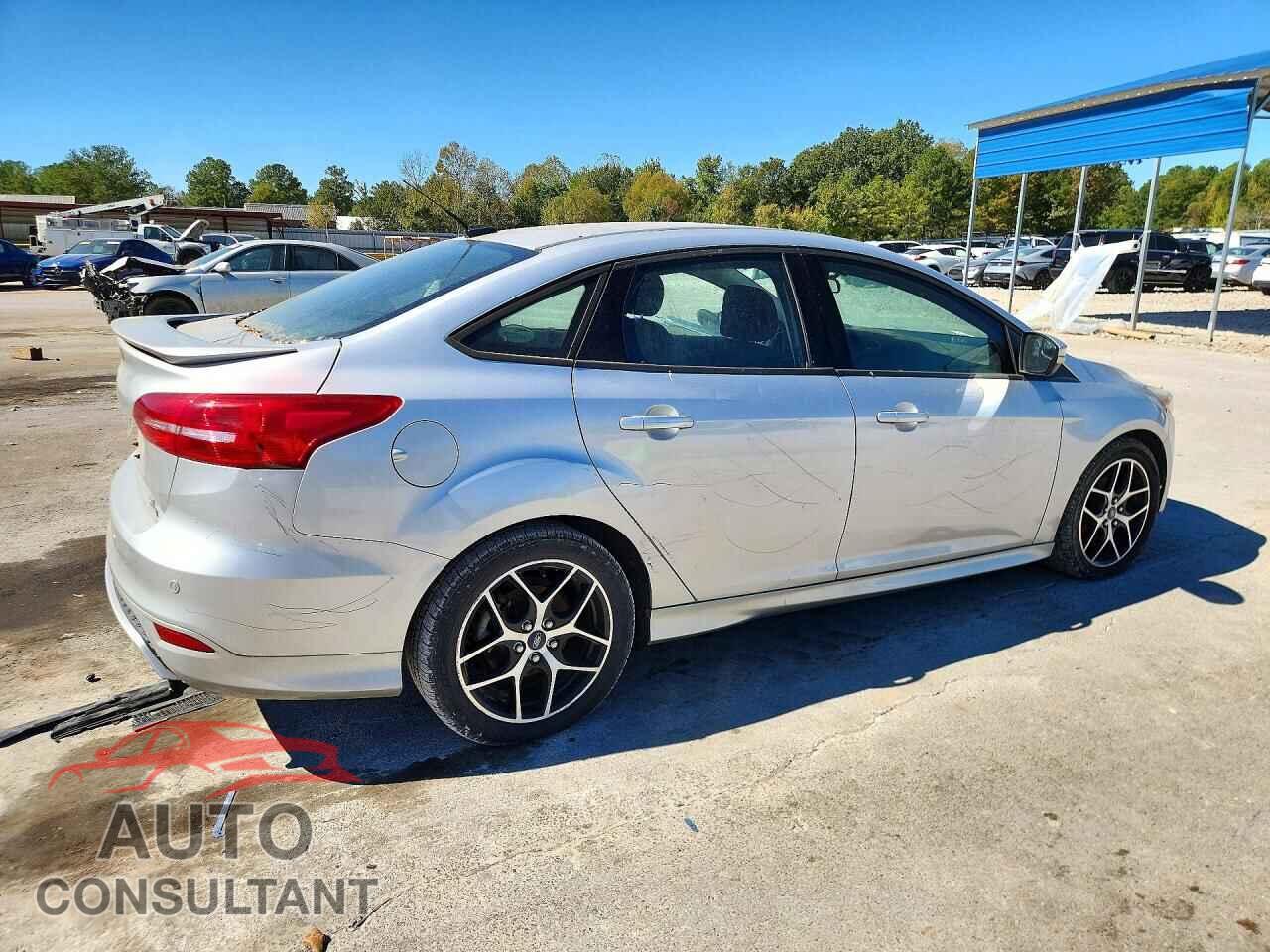FORD FOCUS 2015 - 1FADP3FE0FL344961