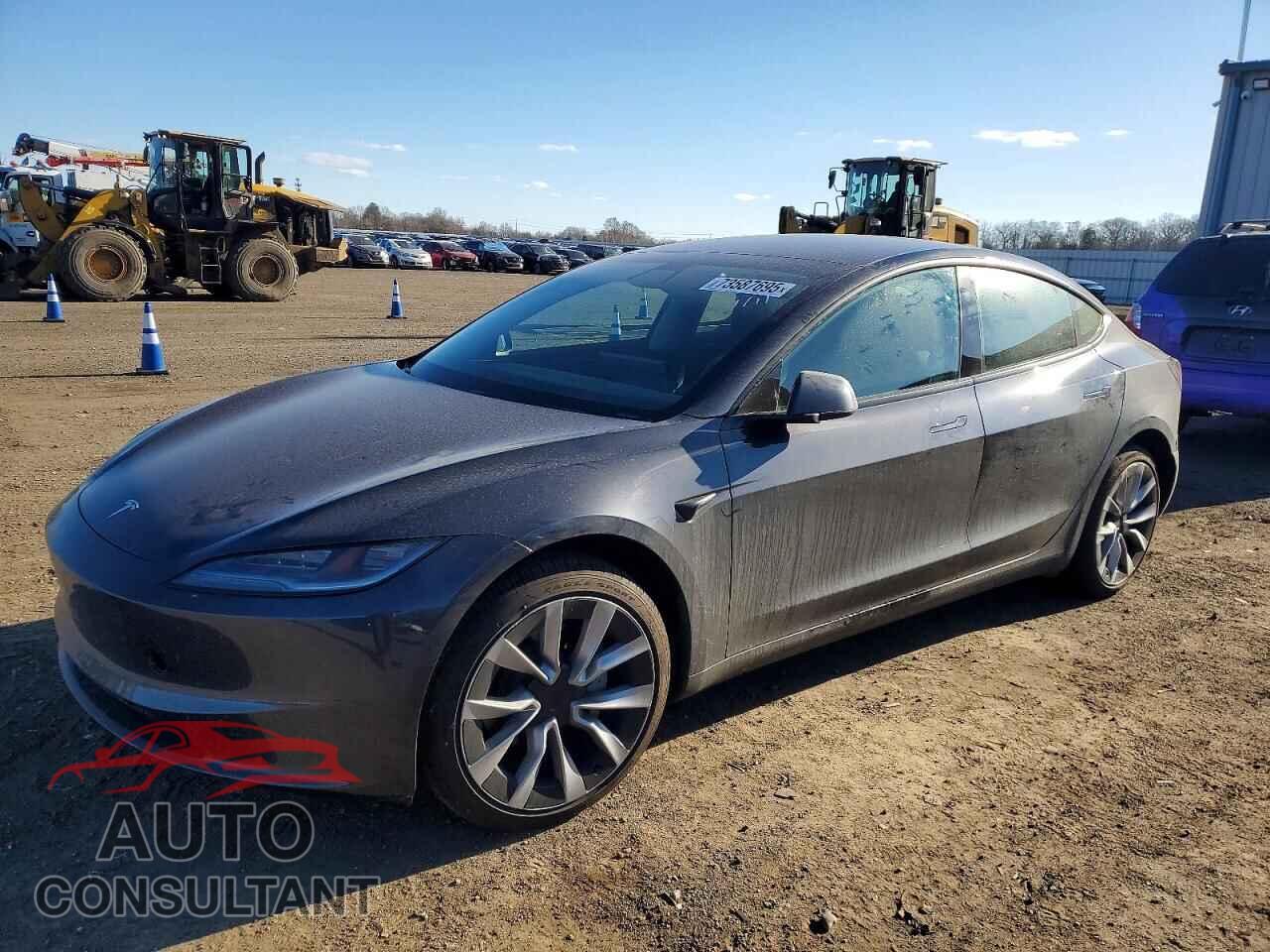 TESLA MODEL 3 2025 - 5YJ3E1EA2SF036279