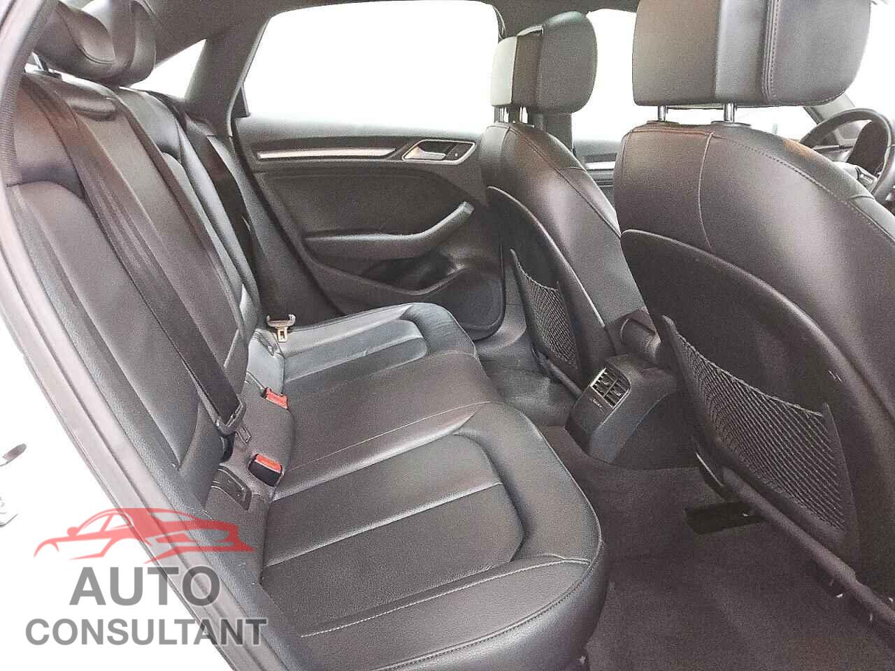 AUDI A3 2017 - WAUAUGFF7H1035778