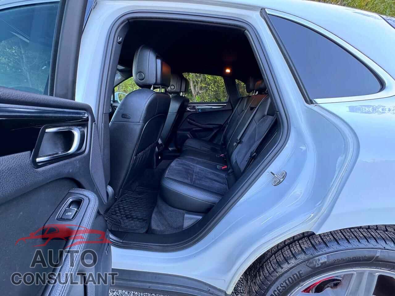 PORSCHE MACAN 2015 - WP1AB2A52FLB50430