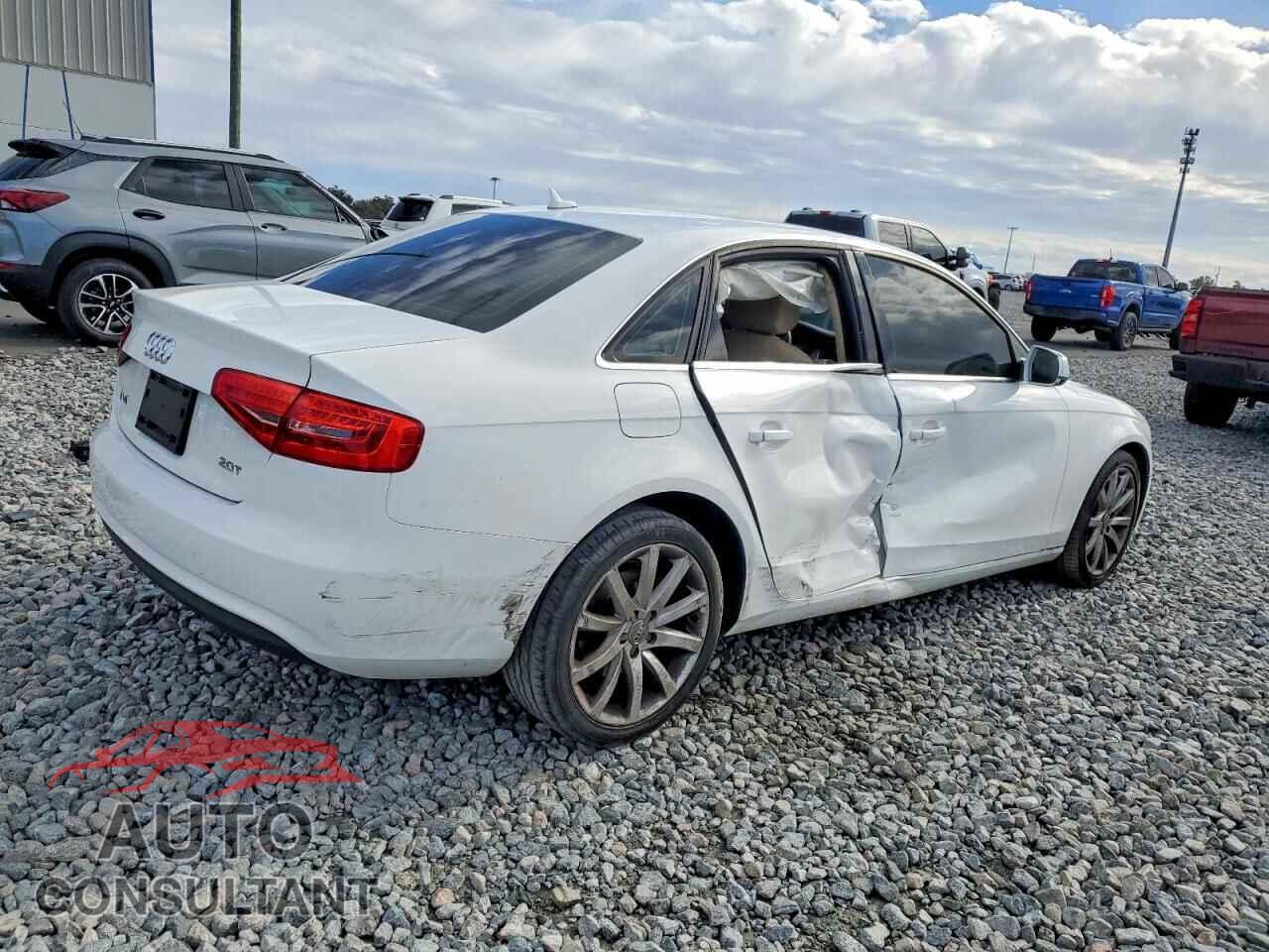 AUDI A4 2013 - WAUEFAFL2DA170031