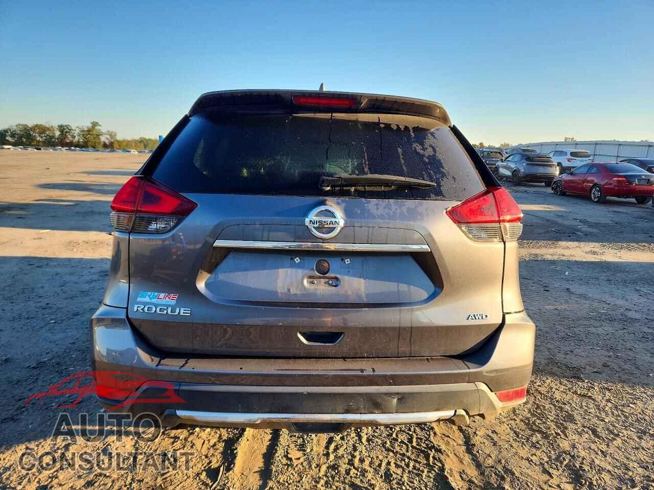 NISSAN ROGUE 2017 - 5N1AT2MM6HC845929