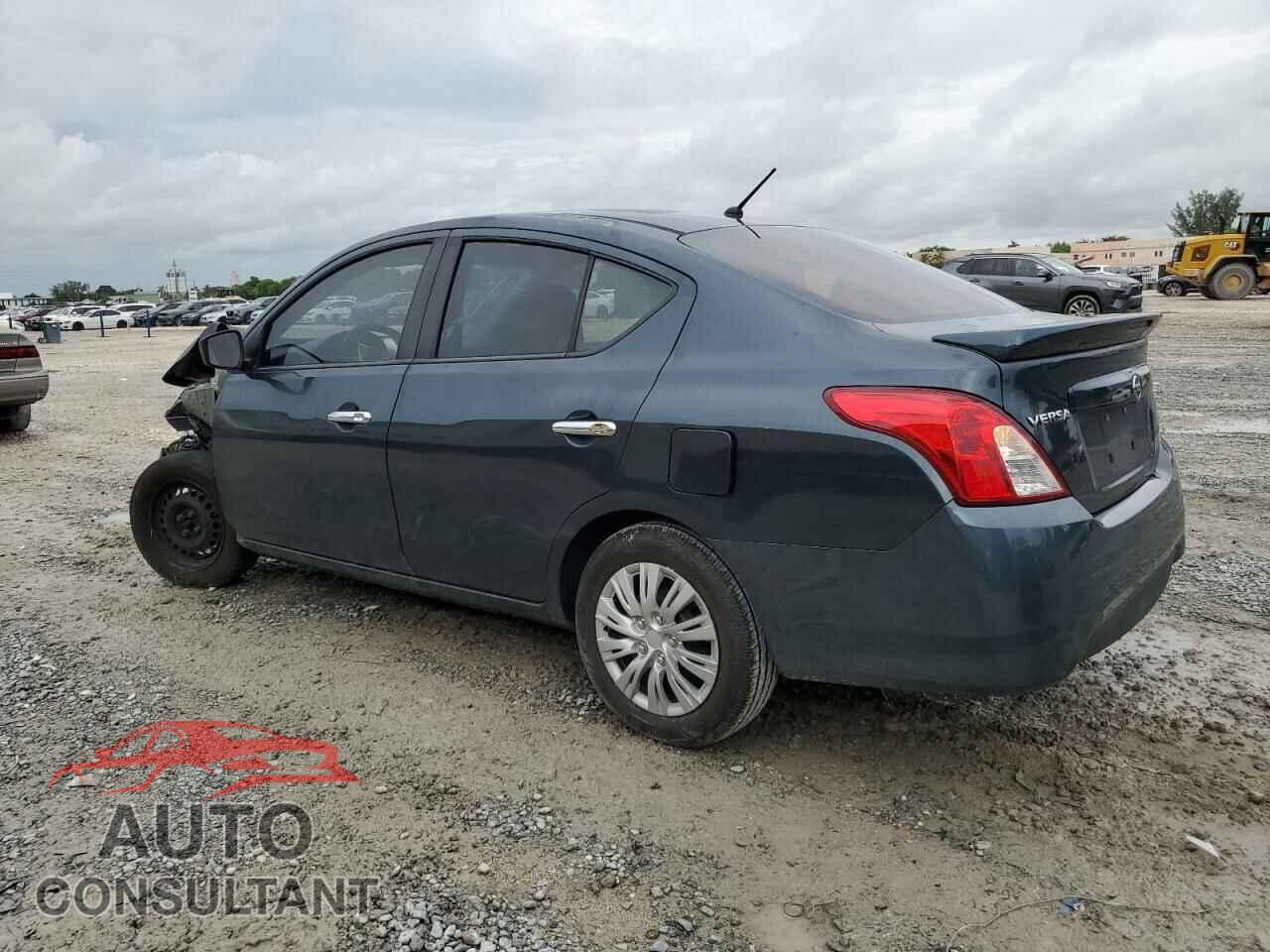 NISSAN VERSA 2017 - 3N1CN7AP1HL843015