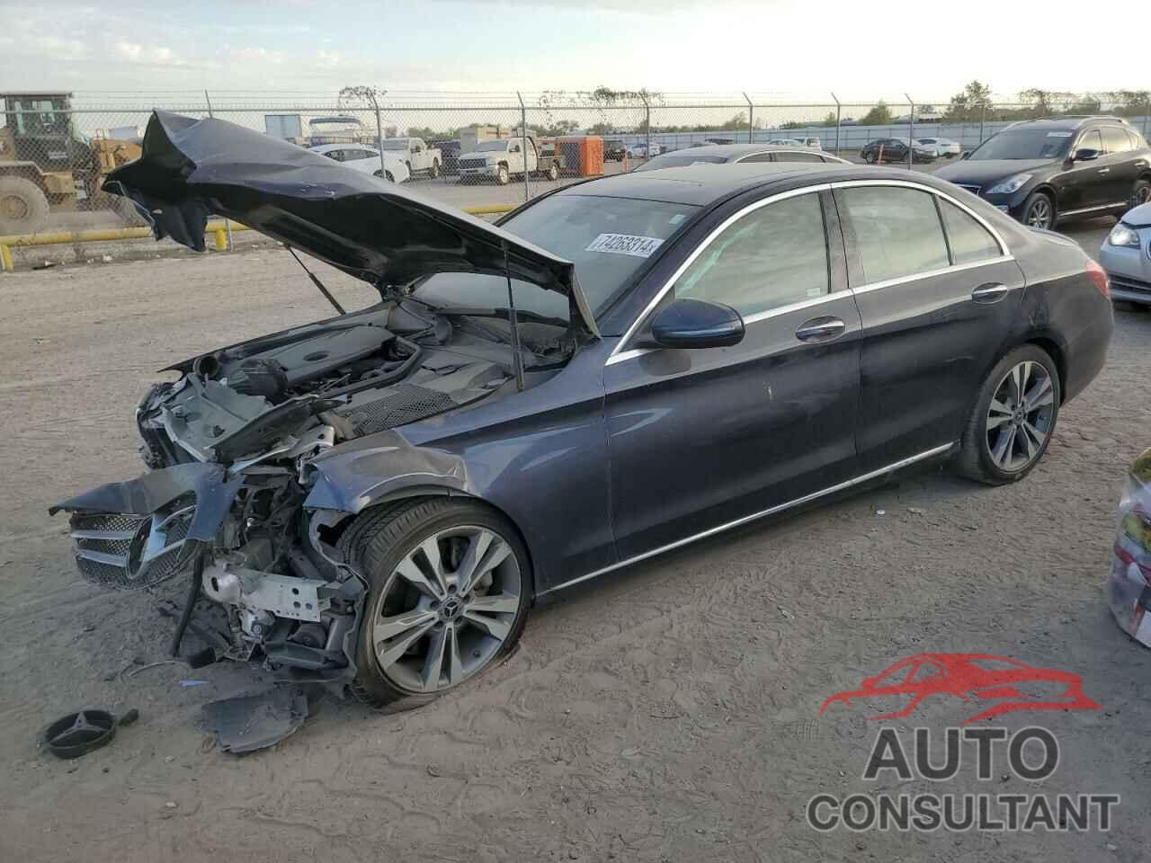 MERCEDES-BENZ C-CLASS 2018 - 55SWF4JB2JU249000