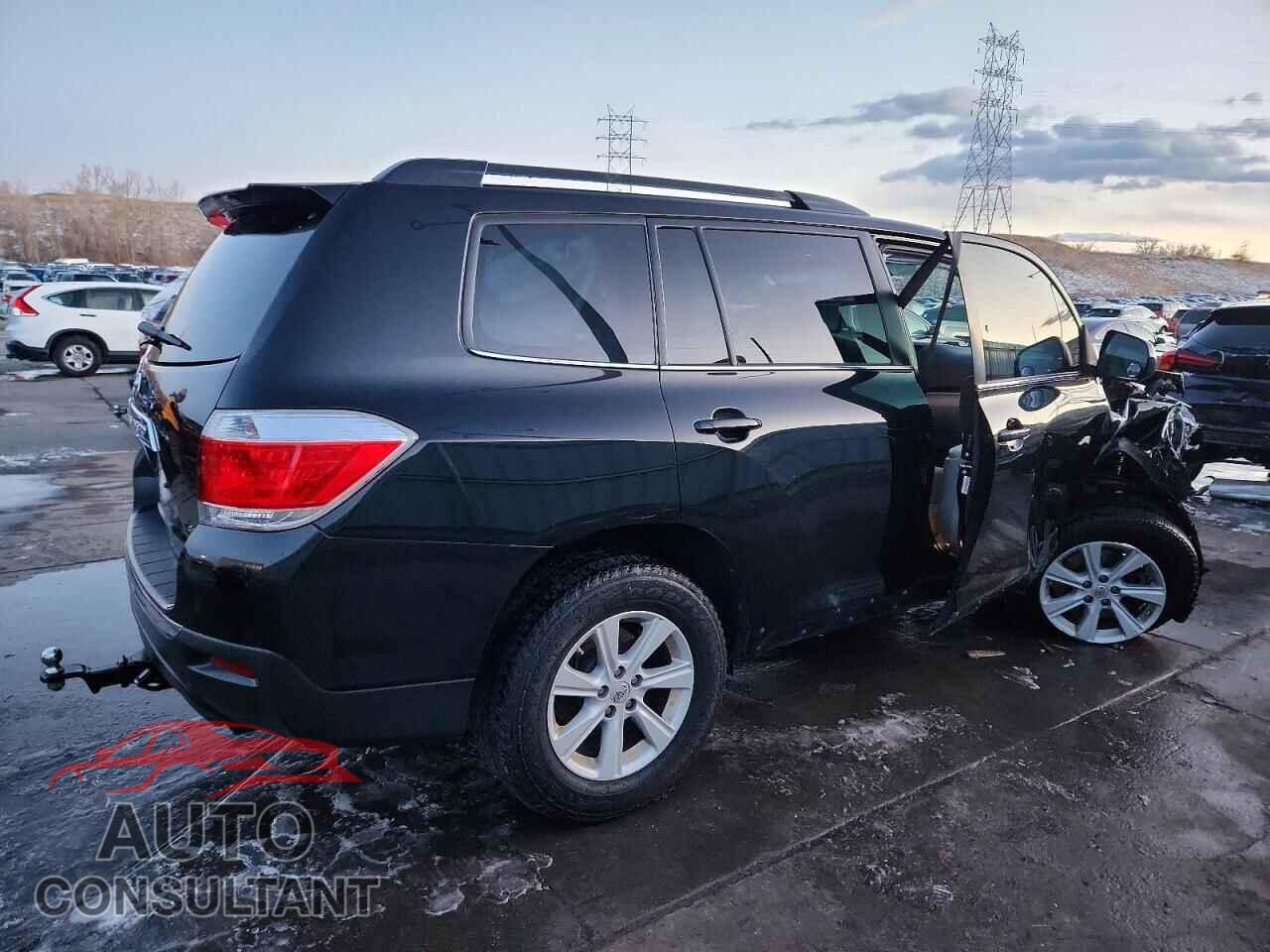 TOYOTA HIGHLANDER 2013 - 5TDBK3EH8DS257056