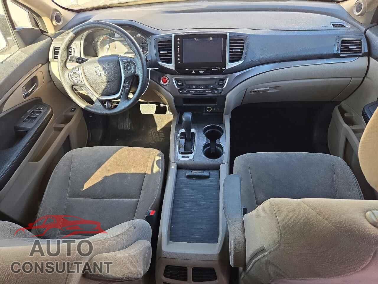 HONDA PILOT 2017 - 5FNYF5H36HB024670