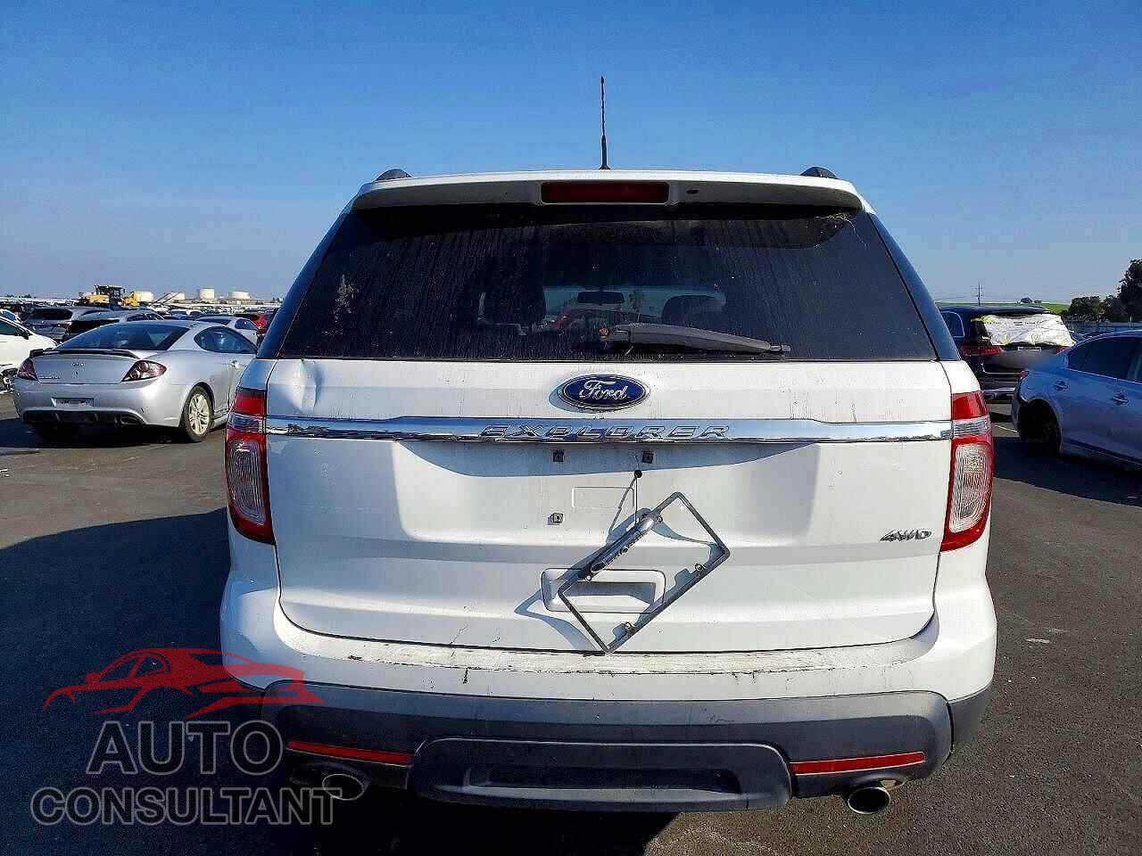 FORD EXPLORER 2013 - 1FM5K8B88DGC29990