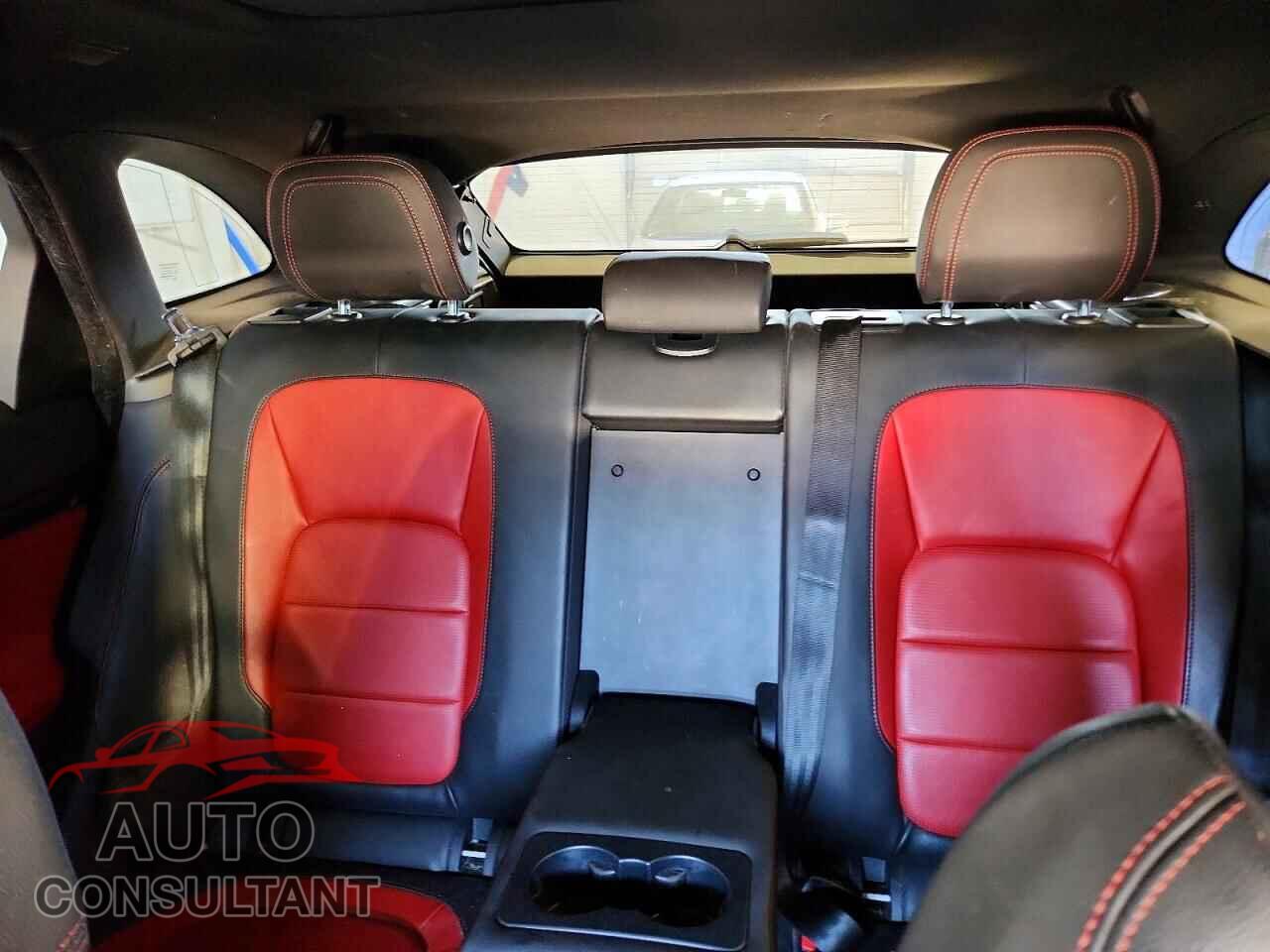 JAGUAR F-PACE 2018 - SADCL2EV4JA243637