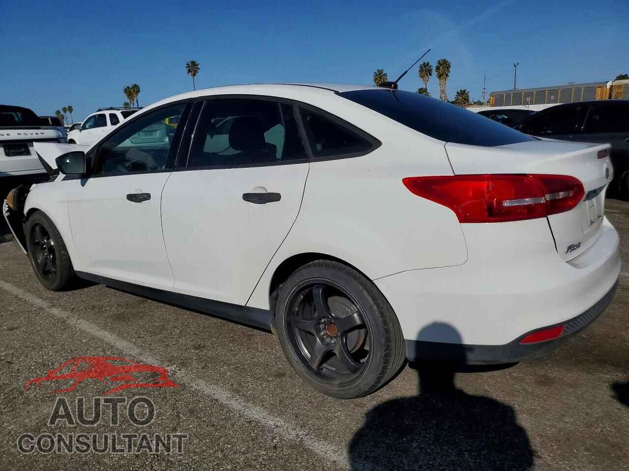 FORD FOCUS 2017 - 1FADP3E22HL348181