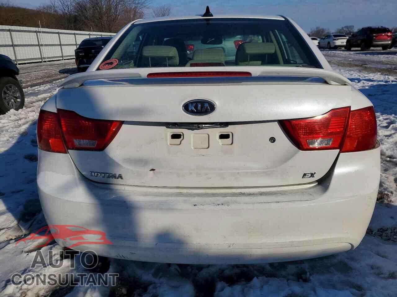 KIA OPTIMA 2010 - KNAGH4A81A5406261