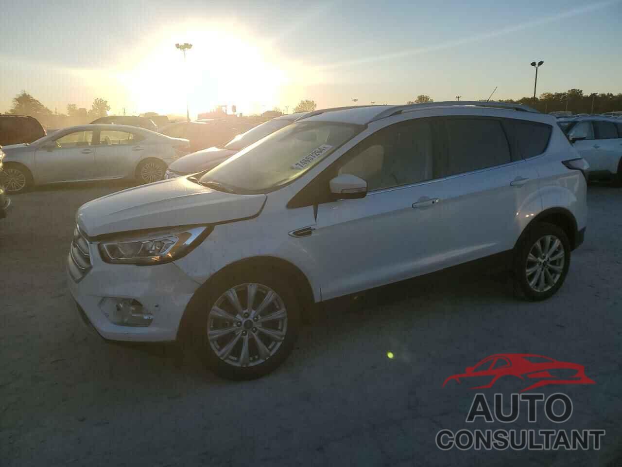FORD ESCAPE 2017 - 1FMCU0J99HUF05310