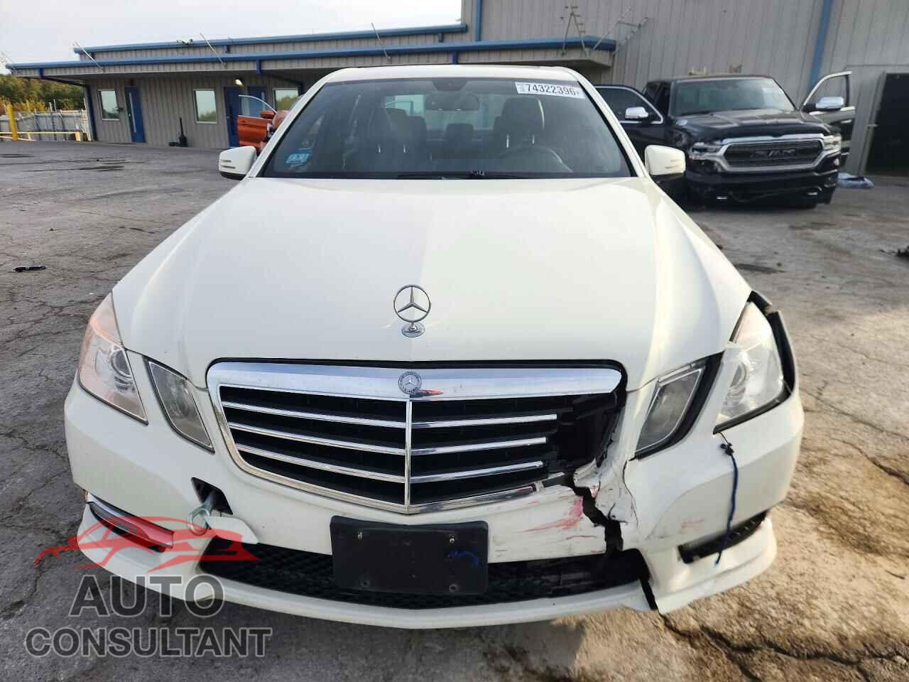 MERCEDES-BENZ E-CLASS 2012 - WDDHF8JB5CA542957