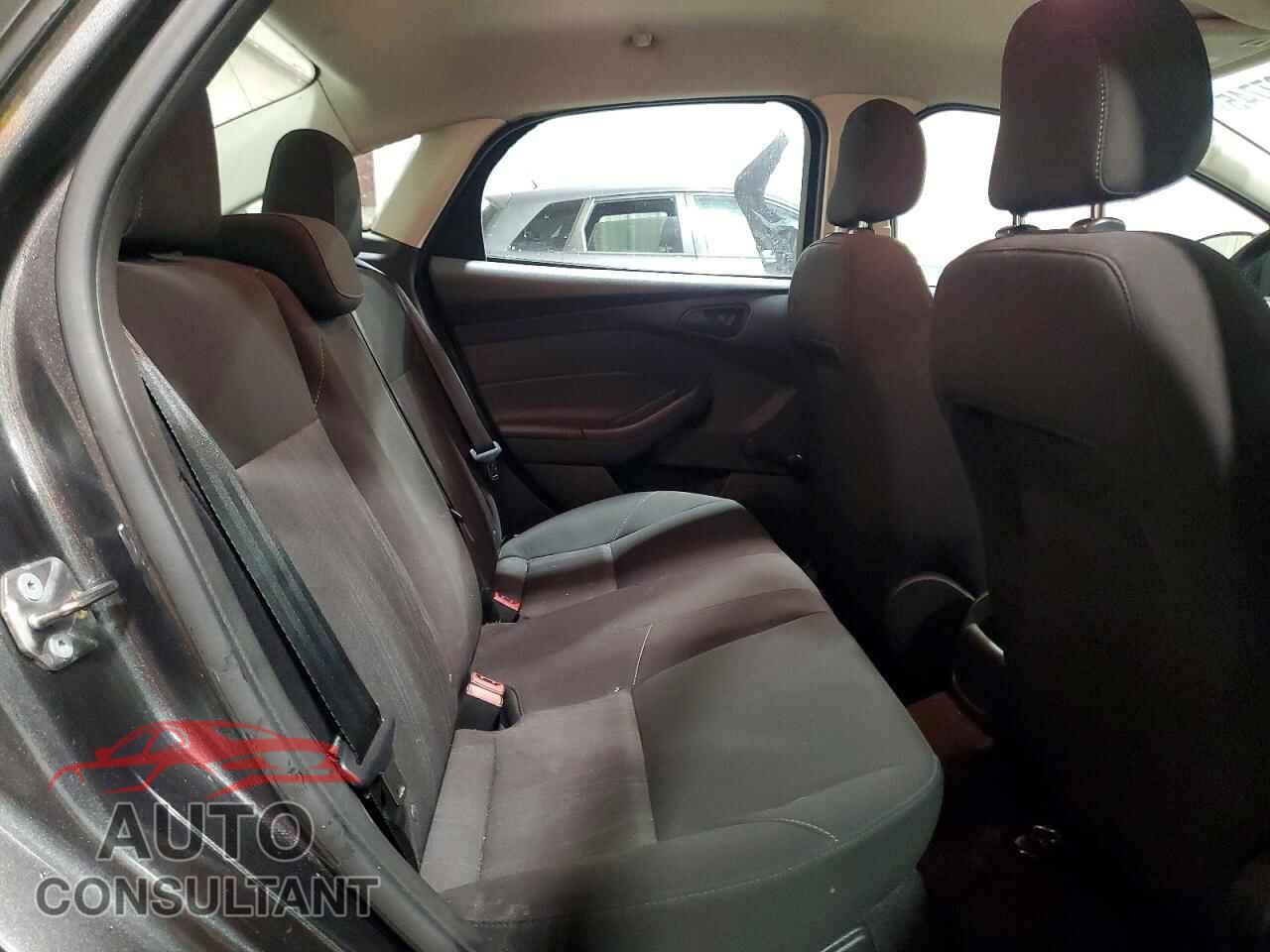 FORD FOCUS 2016 - 1FADP3E26GL223781