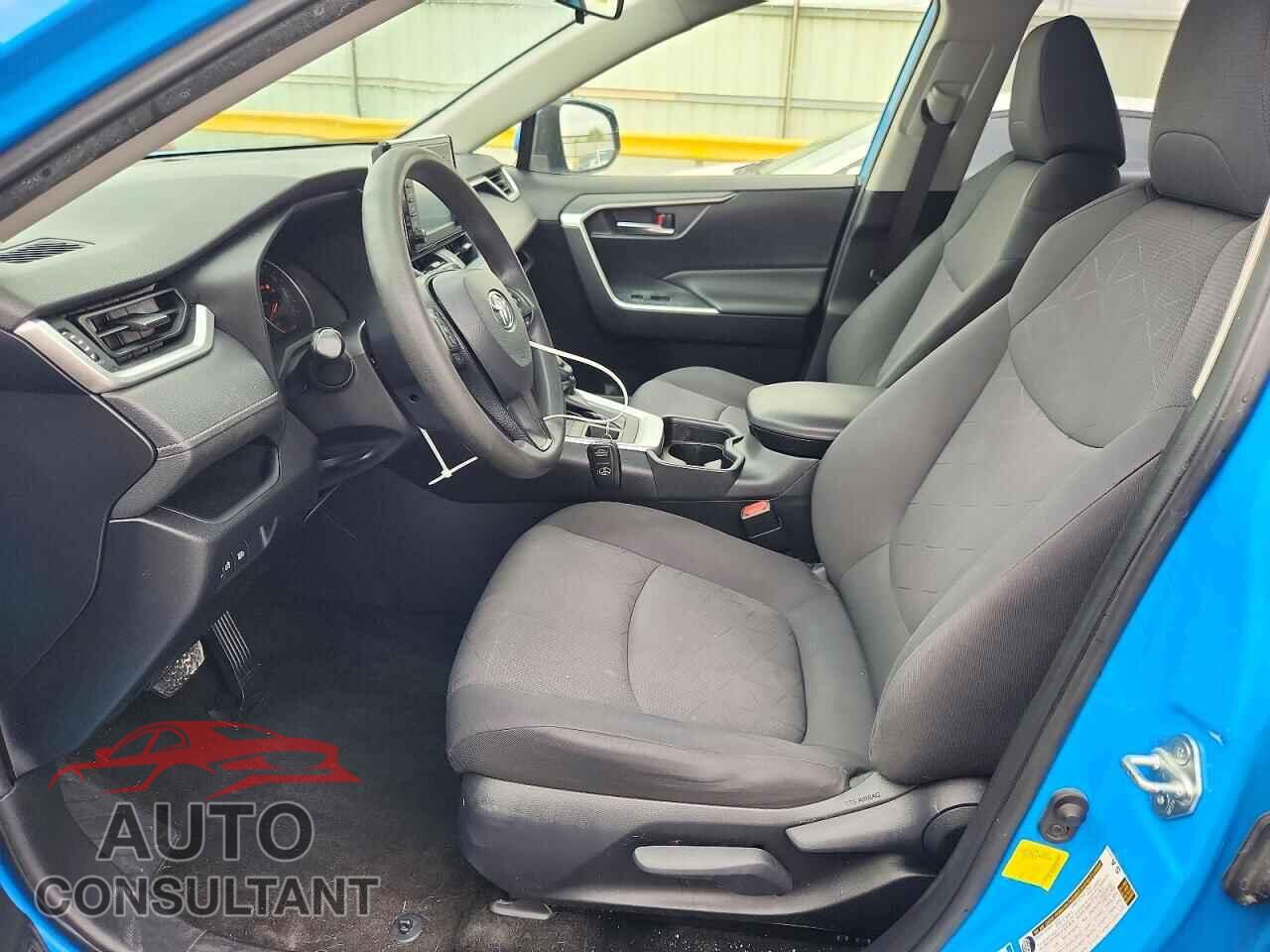 TOYOTA RAV4 2019 - JTMP1RFV9KD013344