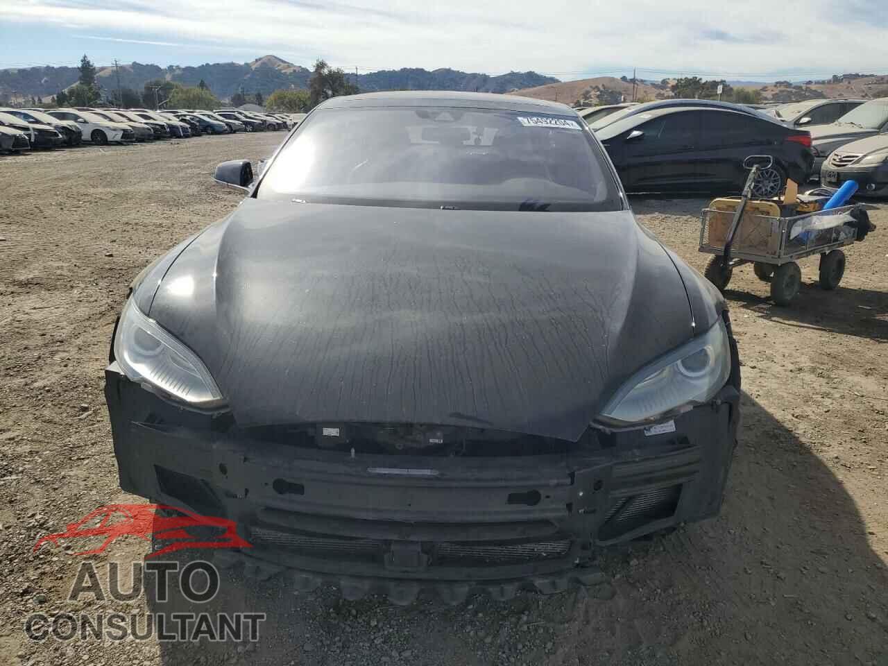 TESLA MODEL S 2016 - 5YJSA1E42GF126198