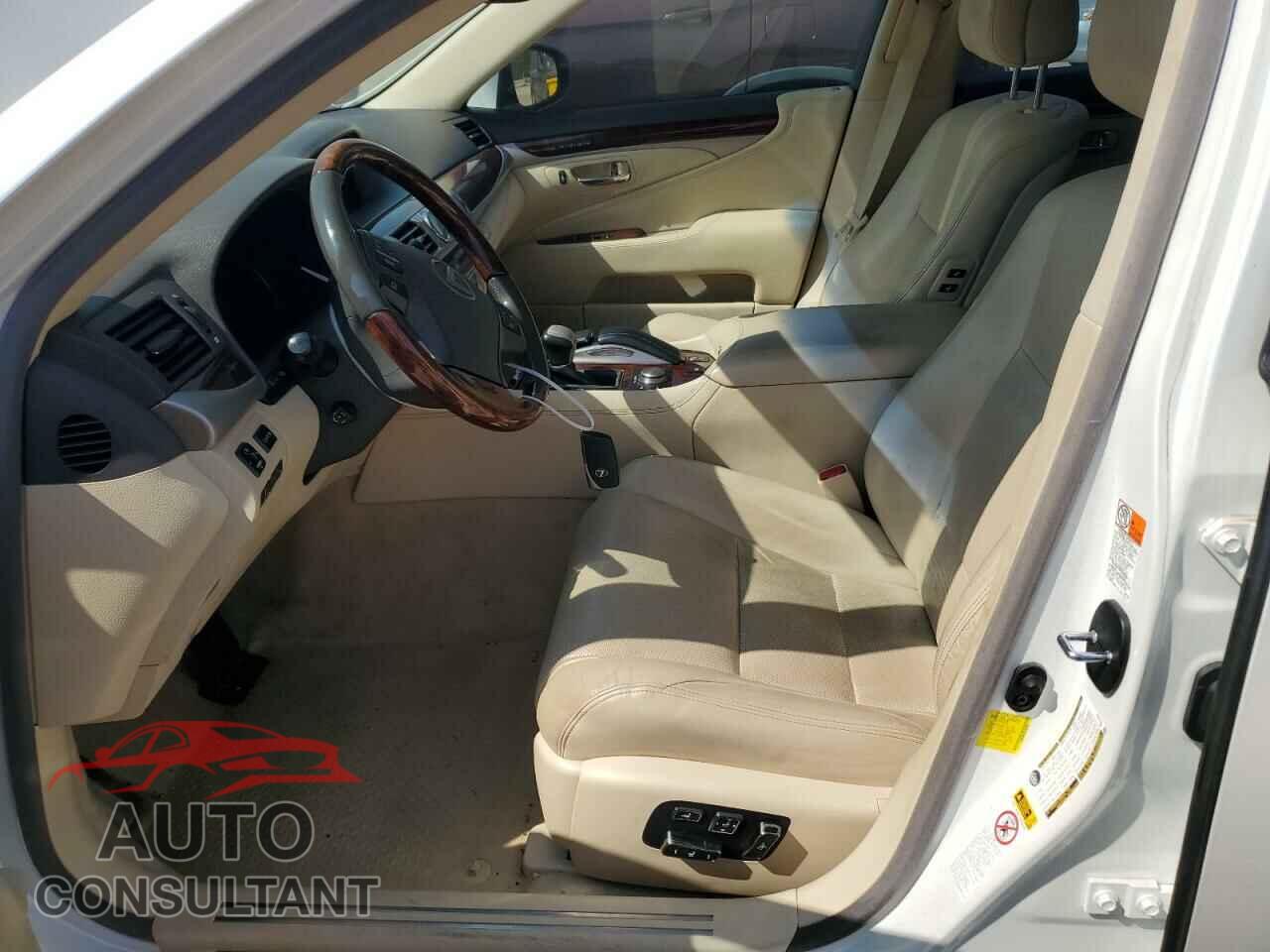 LEXUS LS460 2016 - JTHBL5EF3G5140775