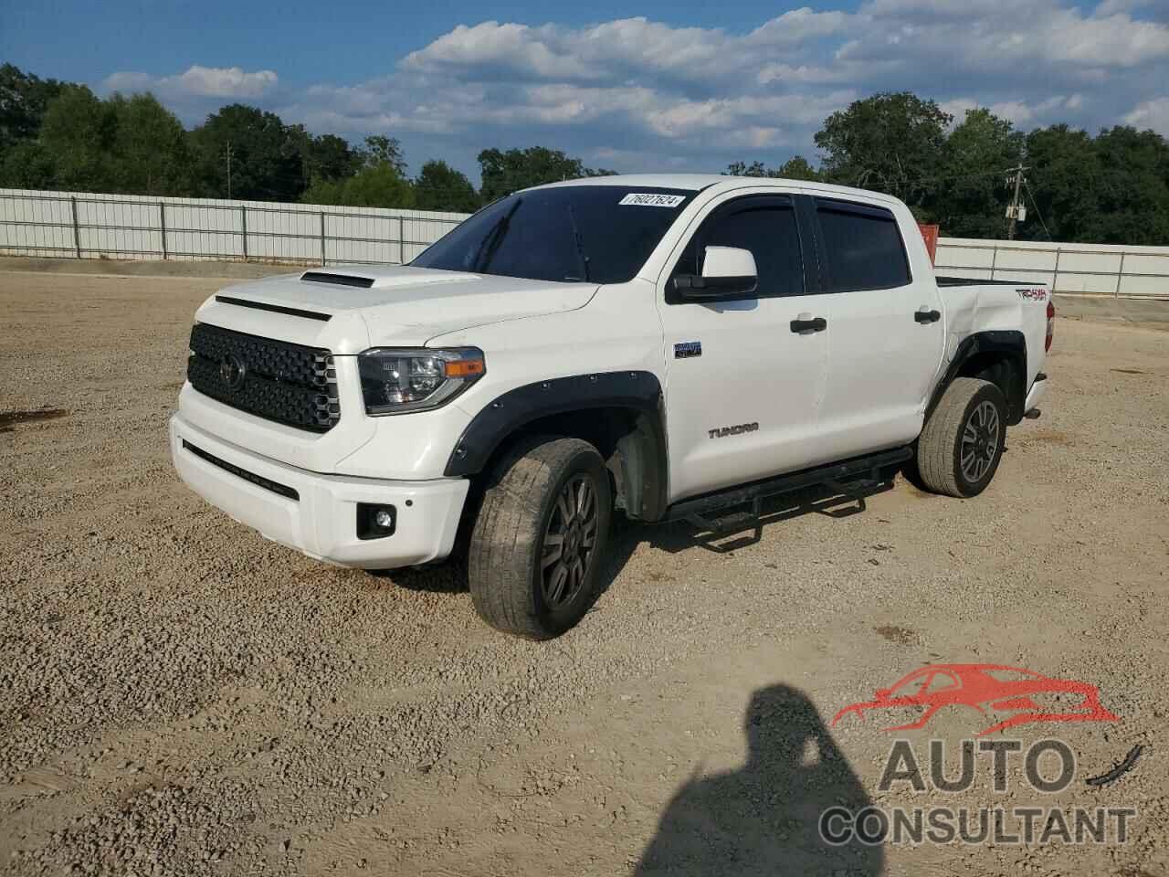 TOYOTA TUNDRA 2018 - 5TFDW5F12JX763384