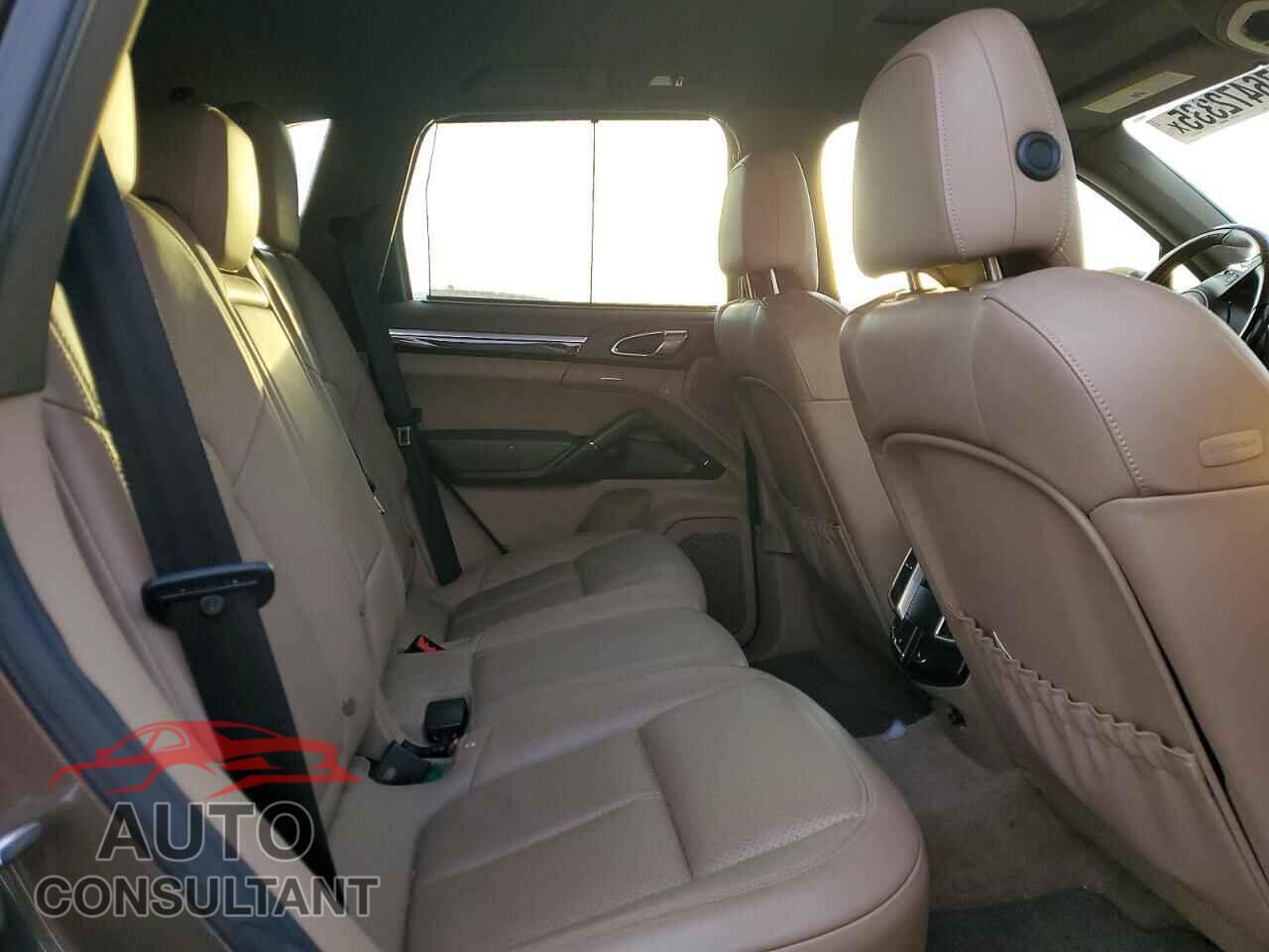 PORSCHE CAYENNE 2012 - WP1AA2A21CLA07876