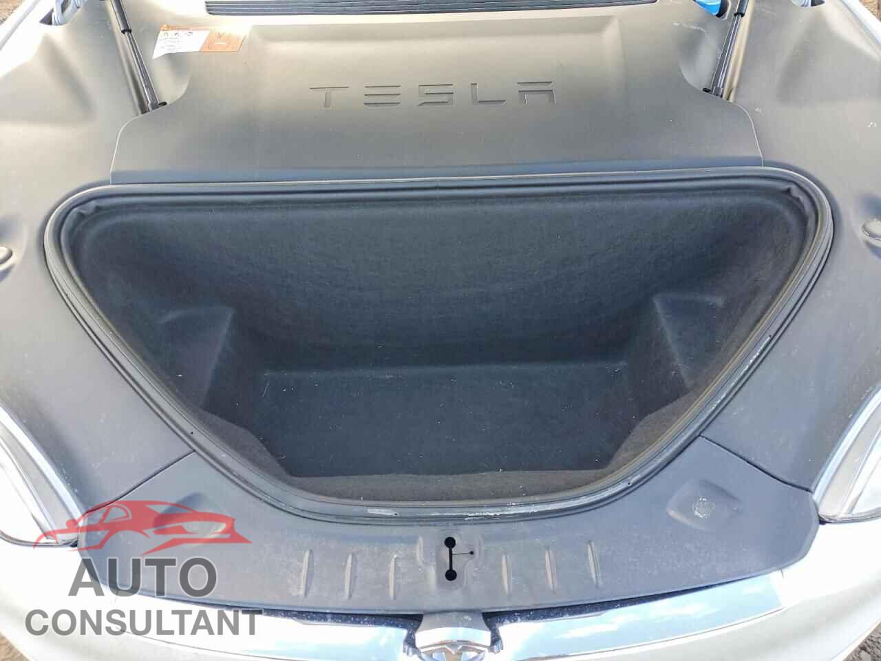 TESLA MODEL S 2018 - 5YJSA1E21JF284778