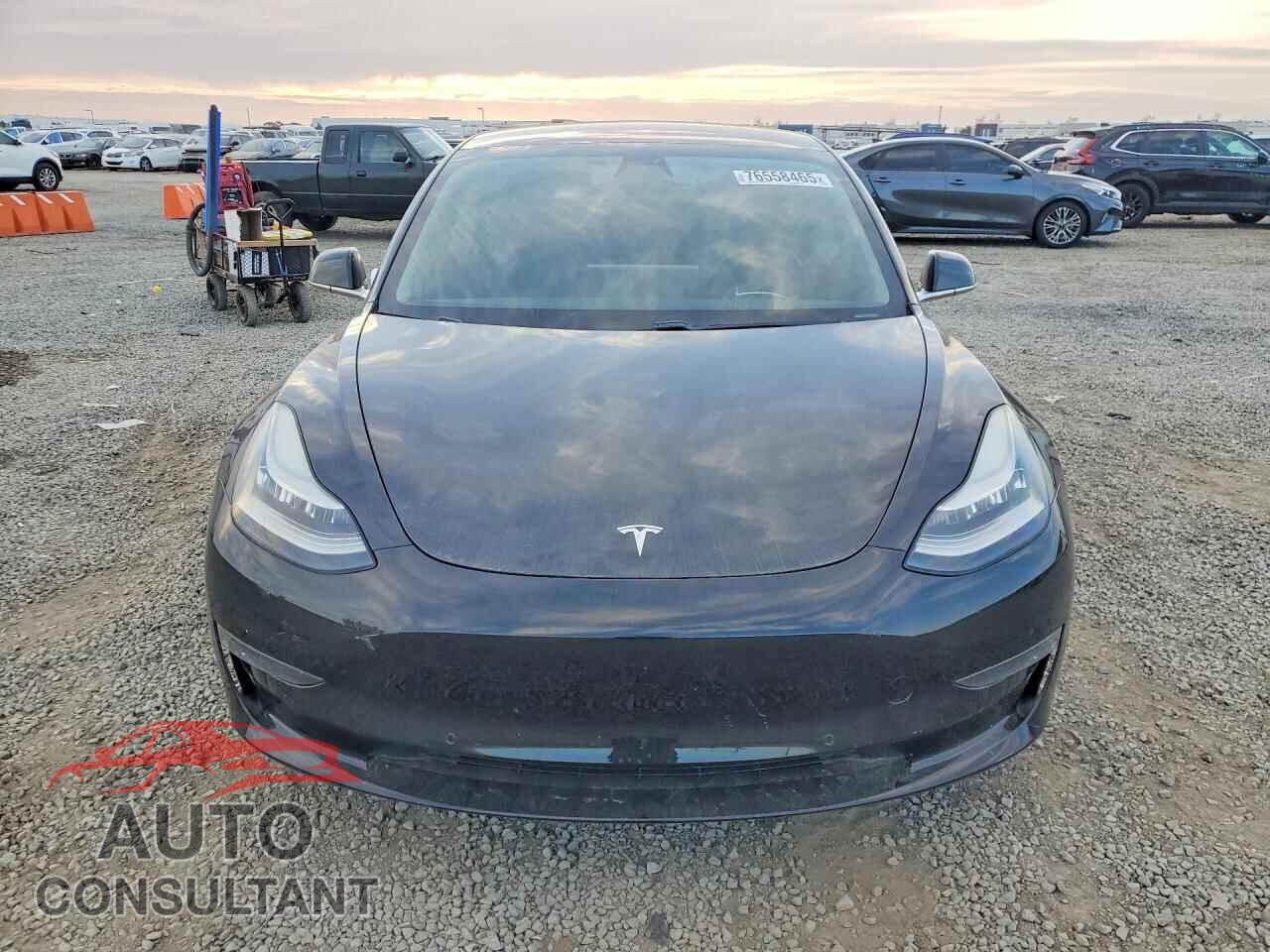 TESLA MODEL 3 2018 - 5YJ3E1EA7JF171840