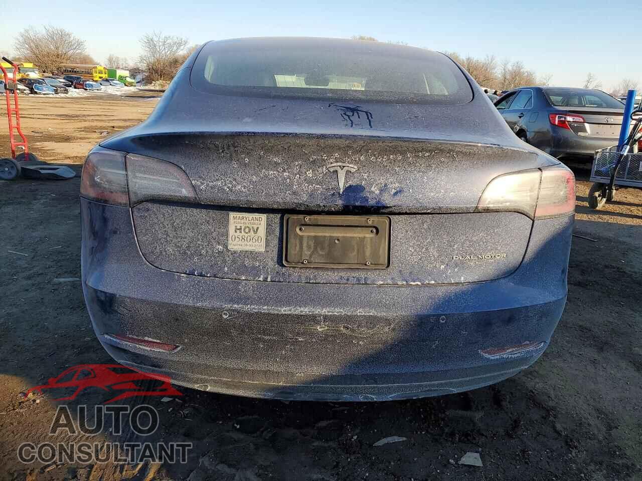 TESLA MODEL 3 2019 - 5YJ3E1EB9KF199536