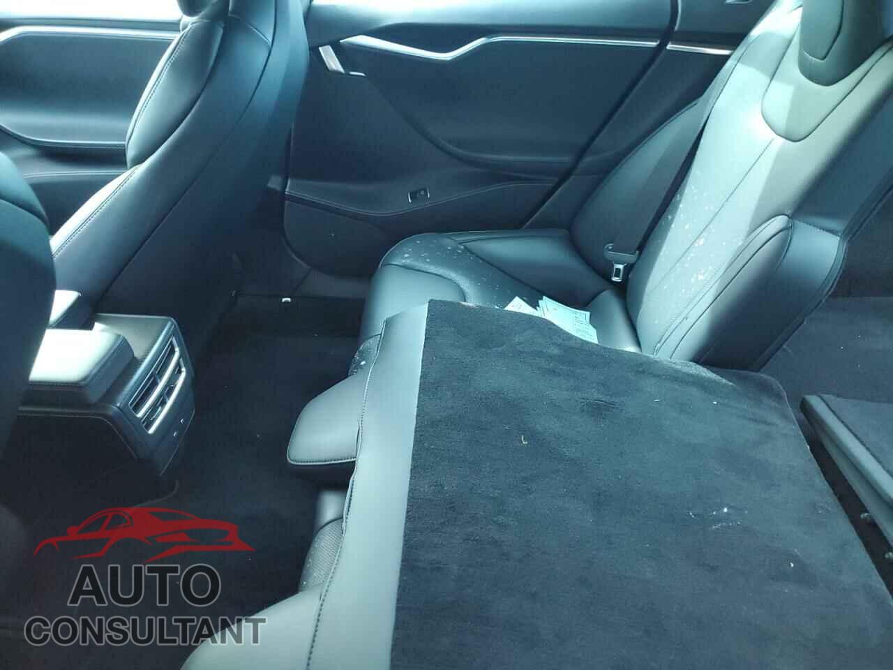 TESLA MODEL S 2017 - 5YJSA1E27HF181570