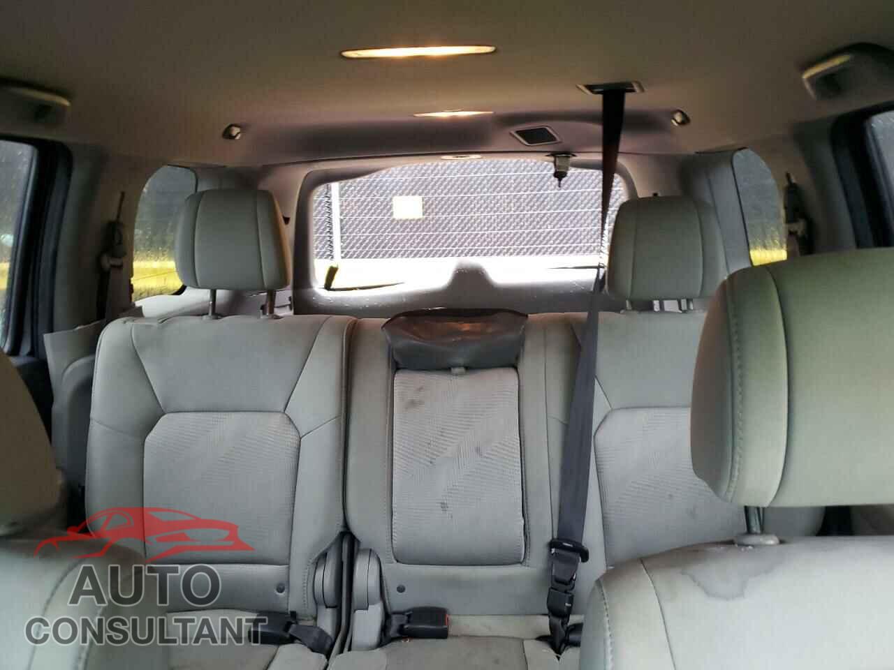 HONDA PILOT 2015 - 5FNYF4H2XFB025660