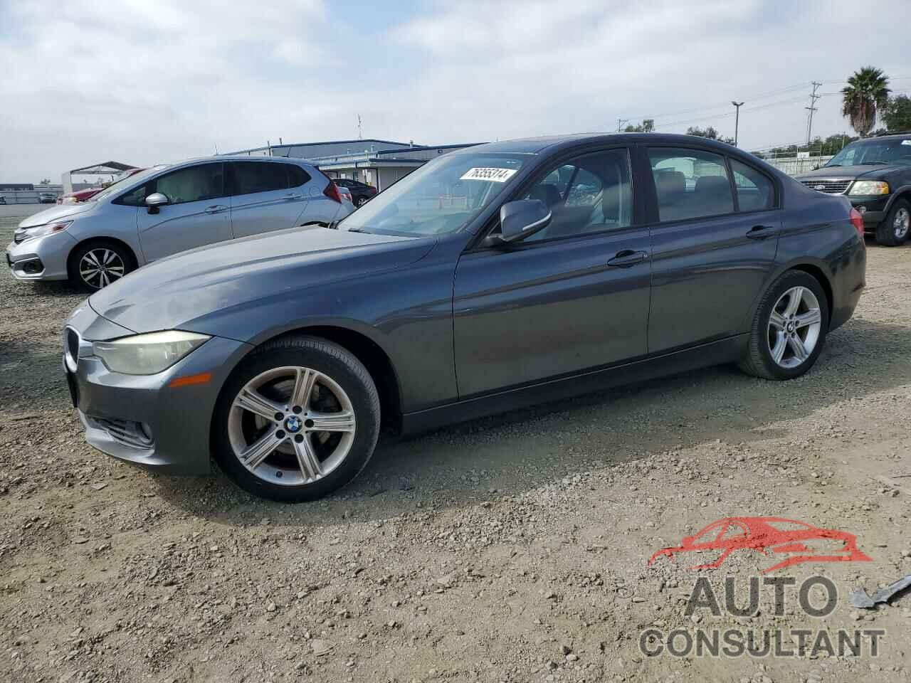 BMW 3 SERIES 2013 - WBA3A5G50DNP27055