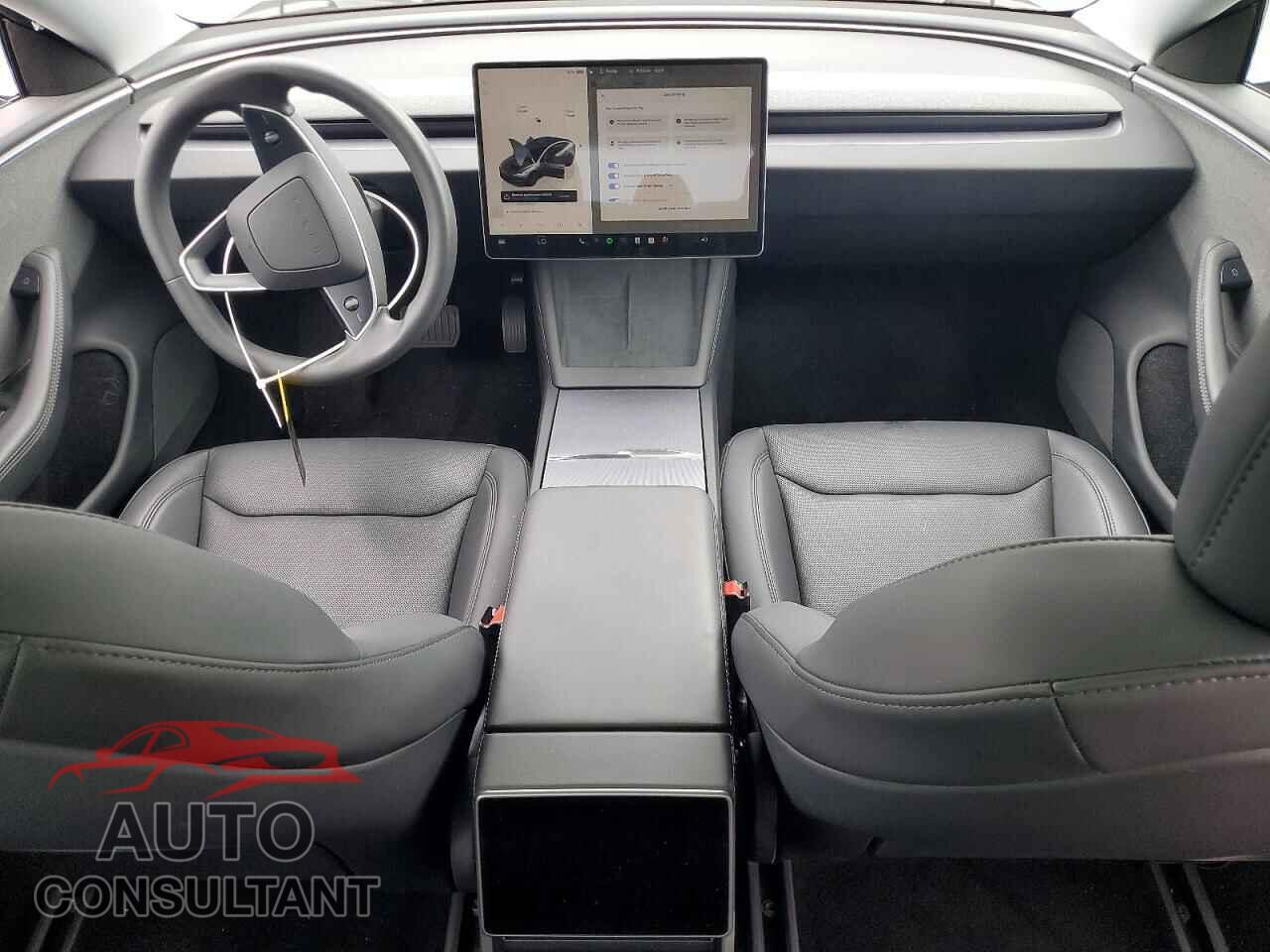 TESLA MODEL 3 2025 - 5YJ3E1EA0SF900049