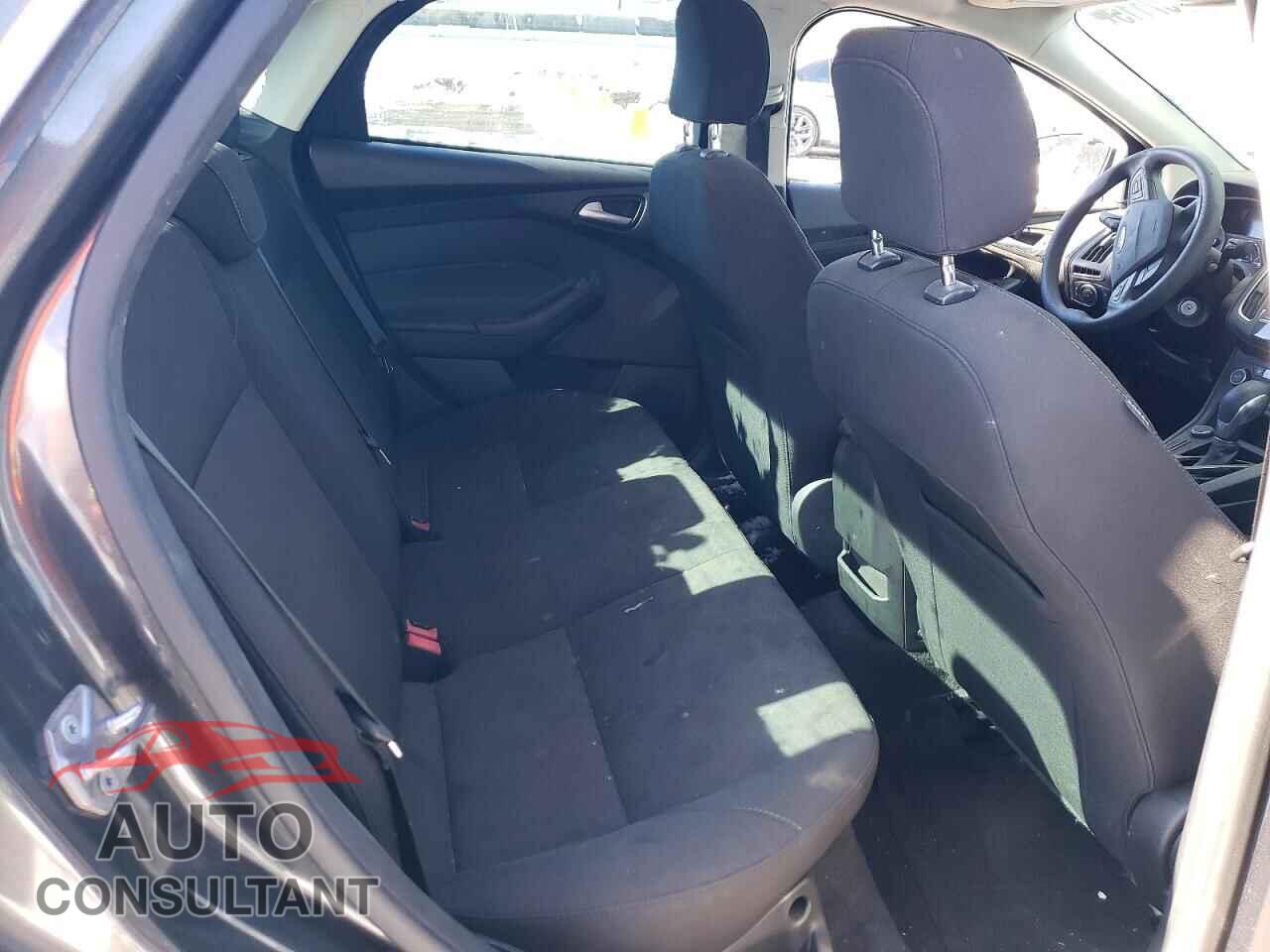 FORD FOCUS 2017 - 1FADP3H29HL337870