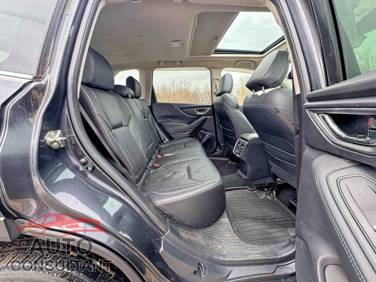 SUBARU FORESTER 2019 - JF2SKAUC7KH451963