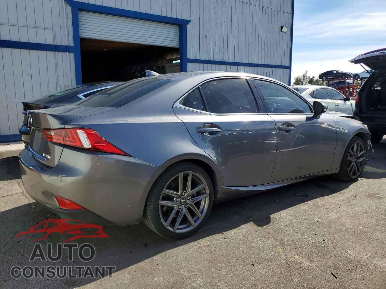 LEXUS IS 2014 - JTHBE1D23E5014267