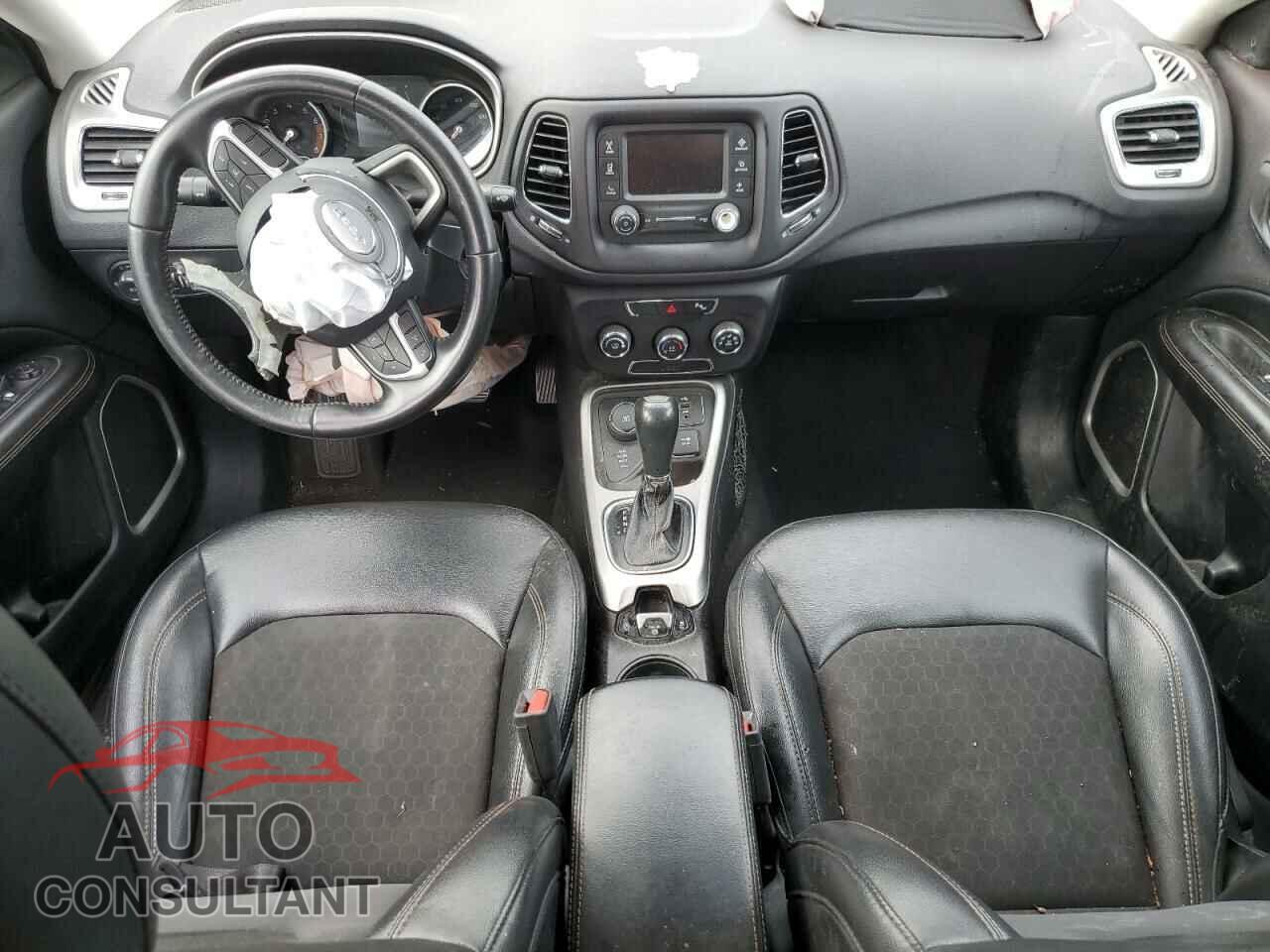 JEEP COMPASS 2018 - 3C4NJDBB1JT454013