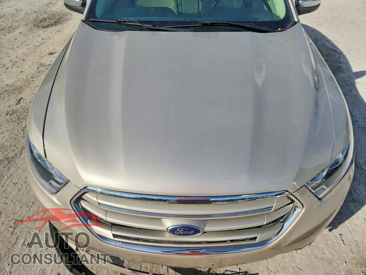 FORD TAURUS 2018 - 1FAHP2F85JG105218