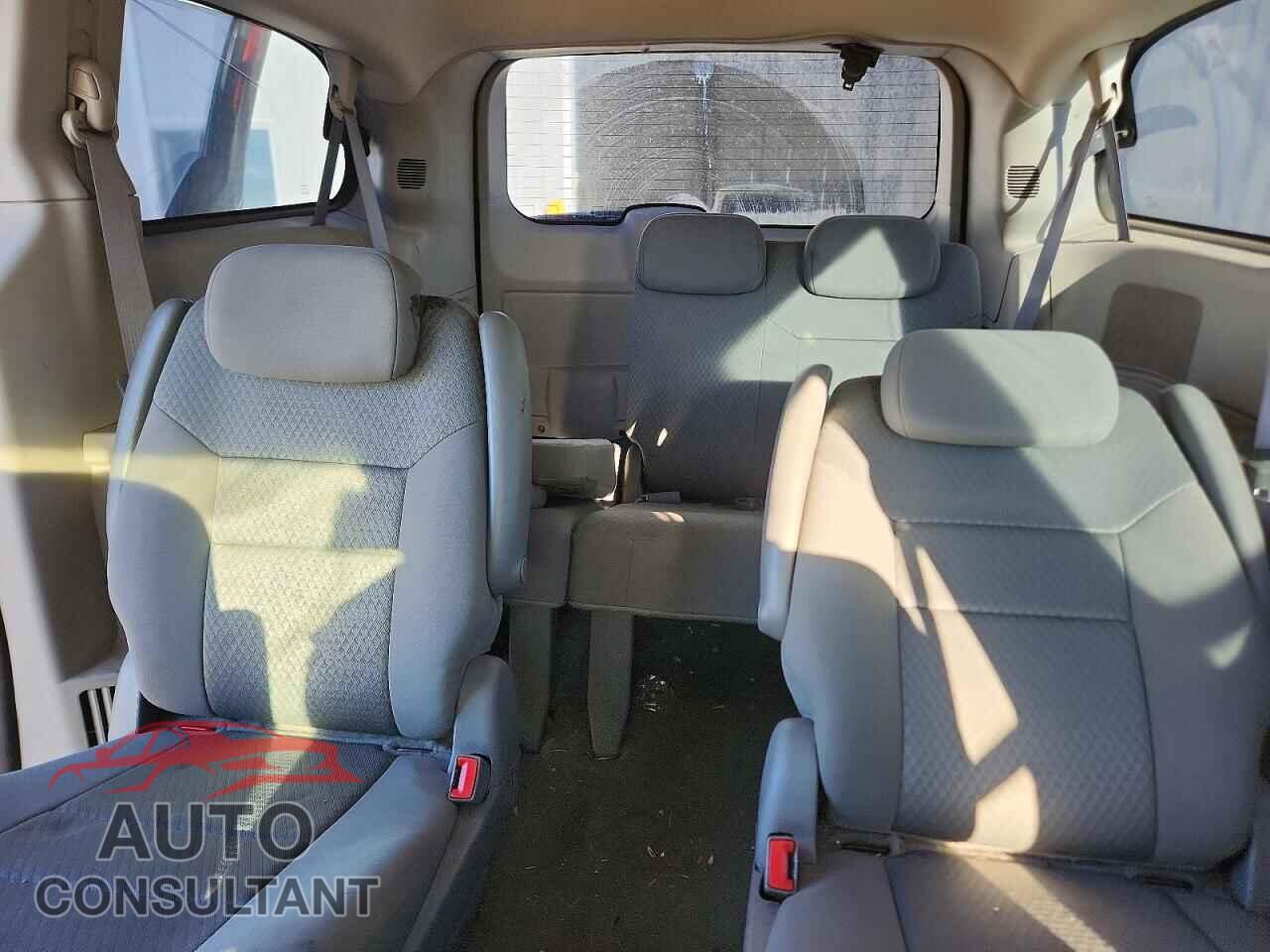 DODGE CARAVAN 2010 - 2D4RN4DE1AR146553
