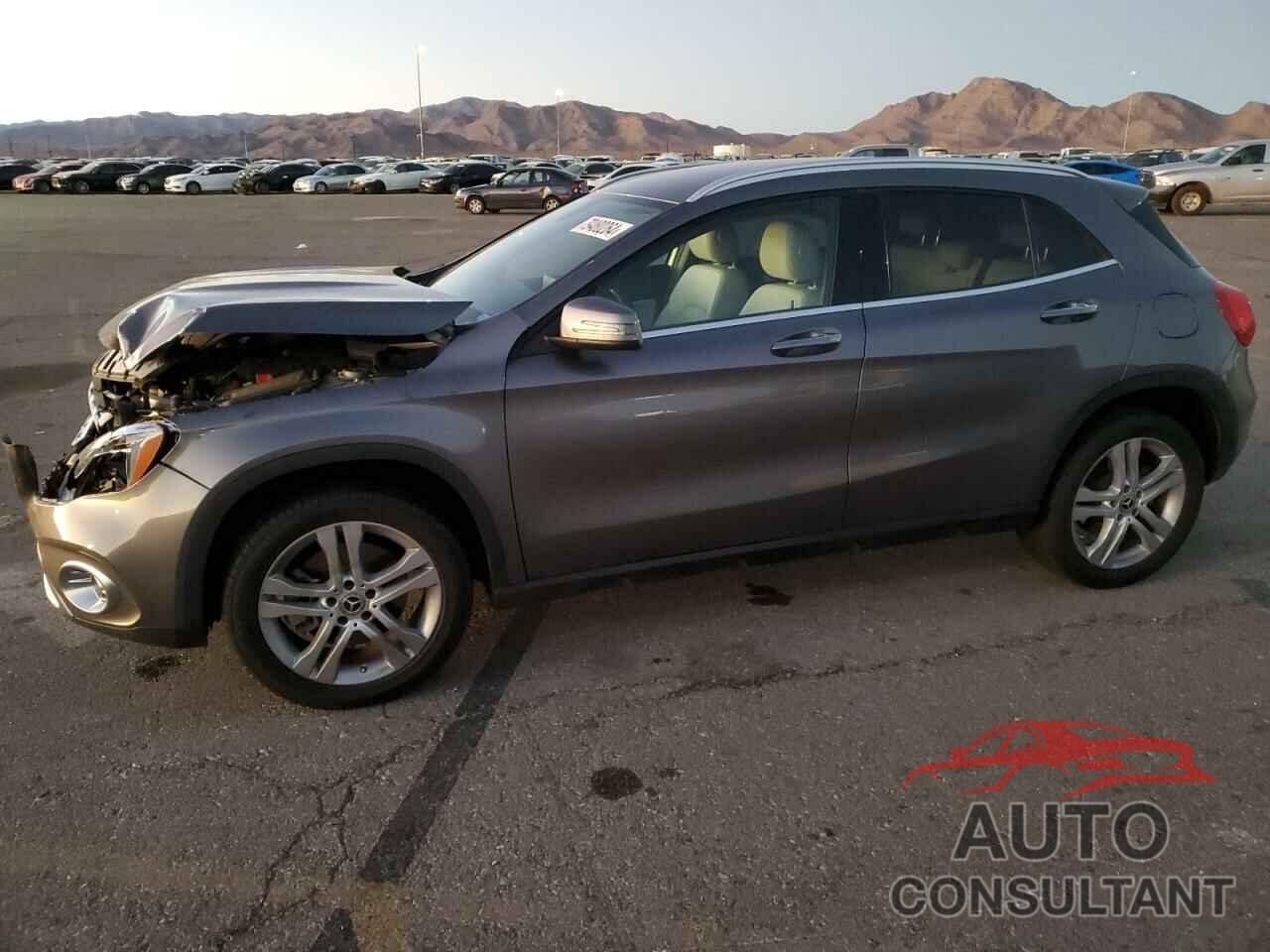 MERCEDES-BENZ GLA-CLASS 2018 - WDCTG4EB4JJ447804