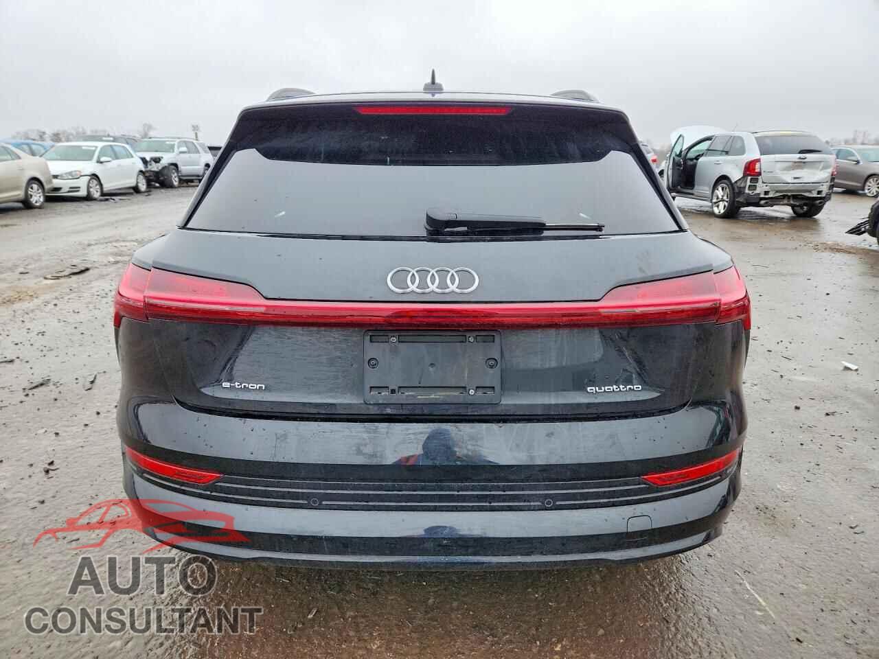 AUDI E-TRON 2021 - WA1VAAGE0MB016455