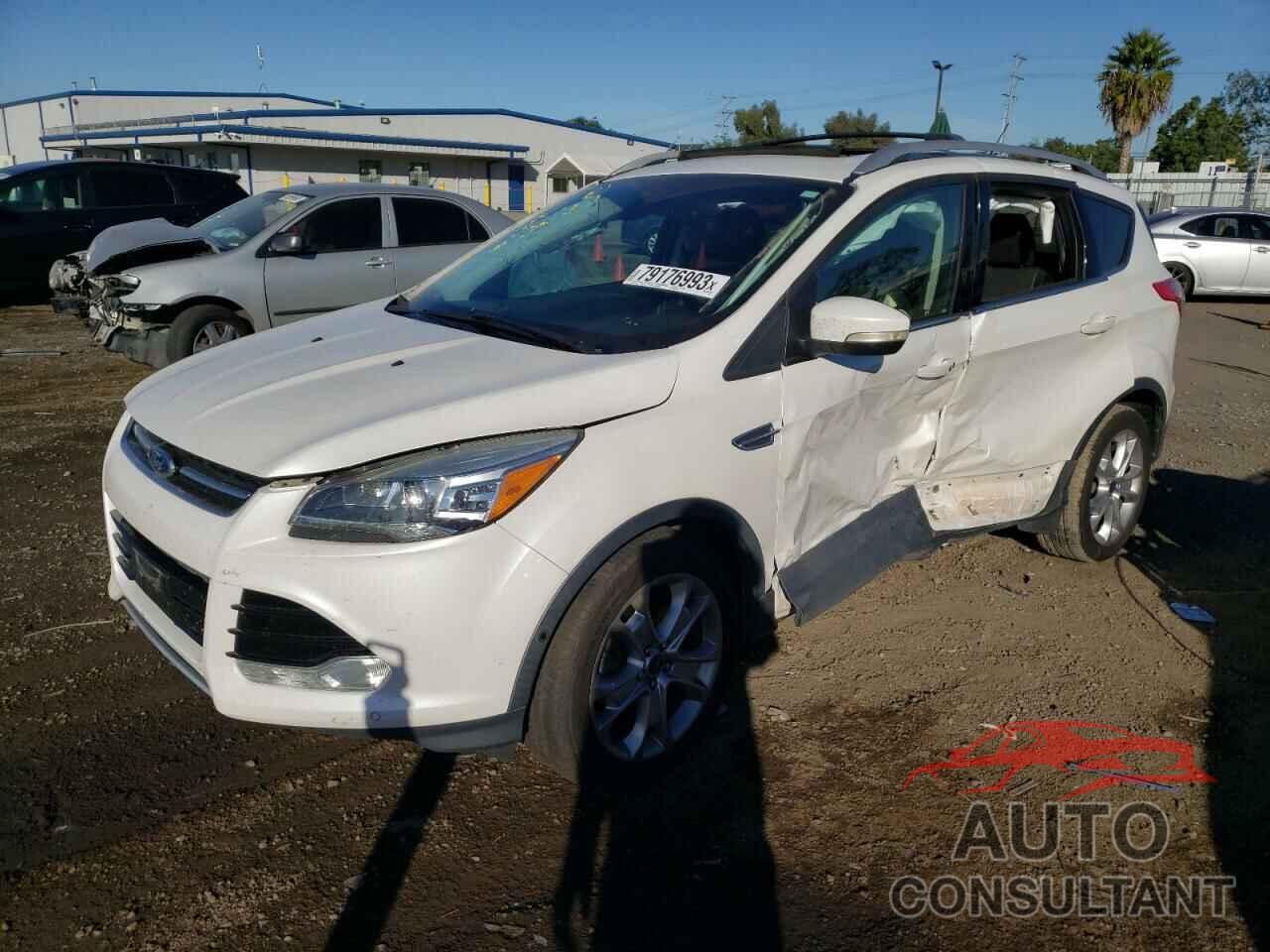 FORD ESCAPE 2015 - 1FMCU9J98FUB63740