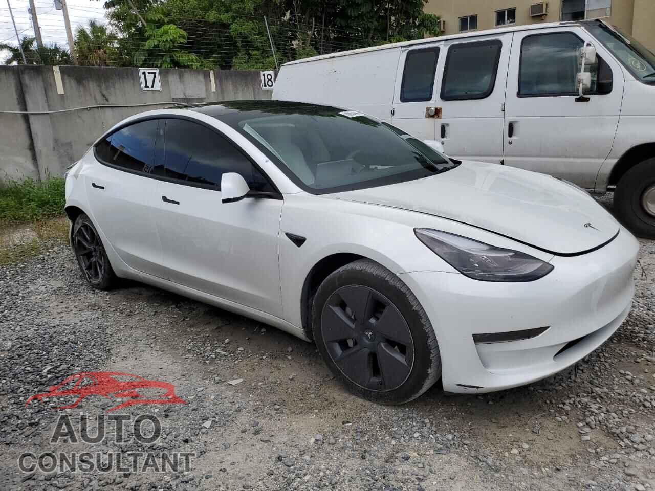 TESLA MODEL 3 2023 - 5YJ3E1EAXPF599152