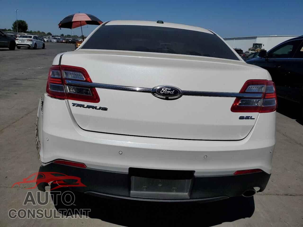 FORD TAURUS 2013 - 1FAHP2E84DG181146