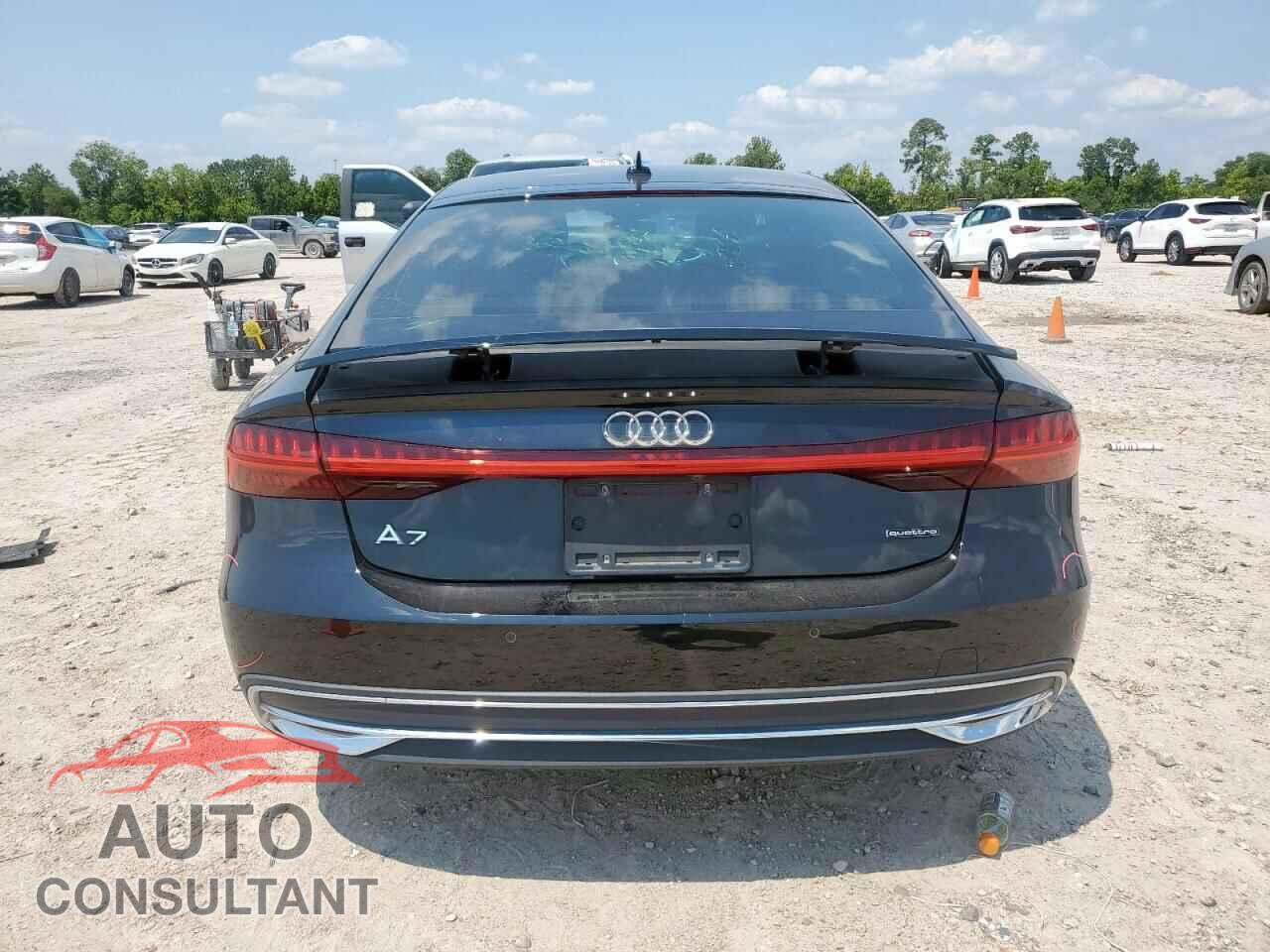 AUDI A7 2019 - WAUR2AF28KN019835
