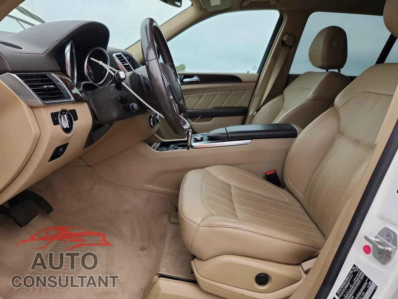 MERCEDES-BENZ GL-CLASS 2015 - 4JGDF2EE9FA561988