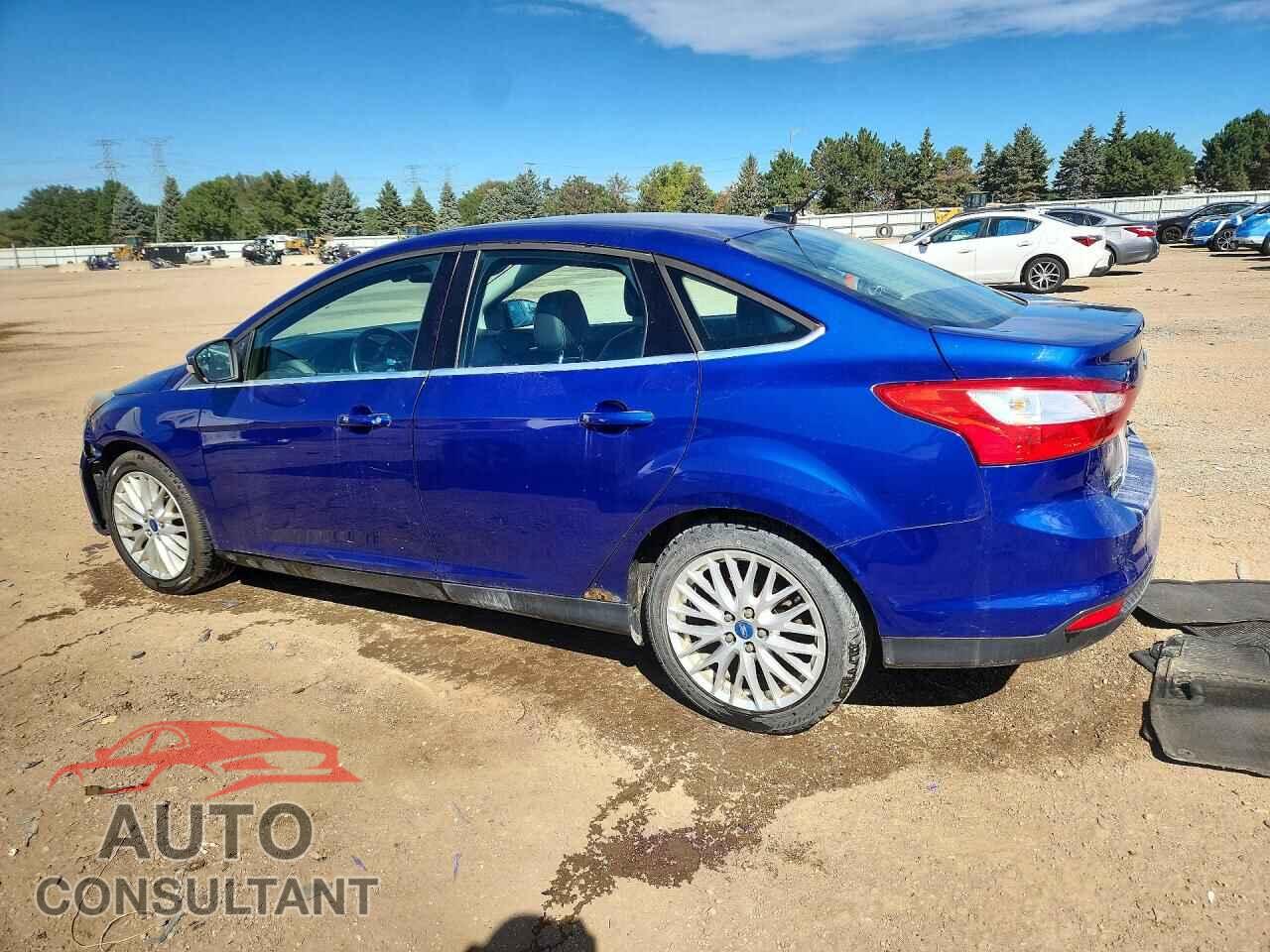 FORD FOCUS 2012 - 1FAHP3H23CL226533