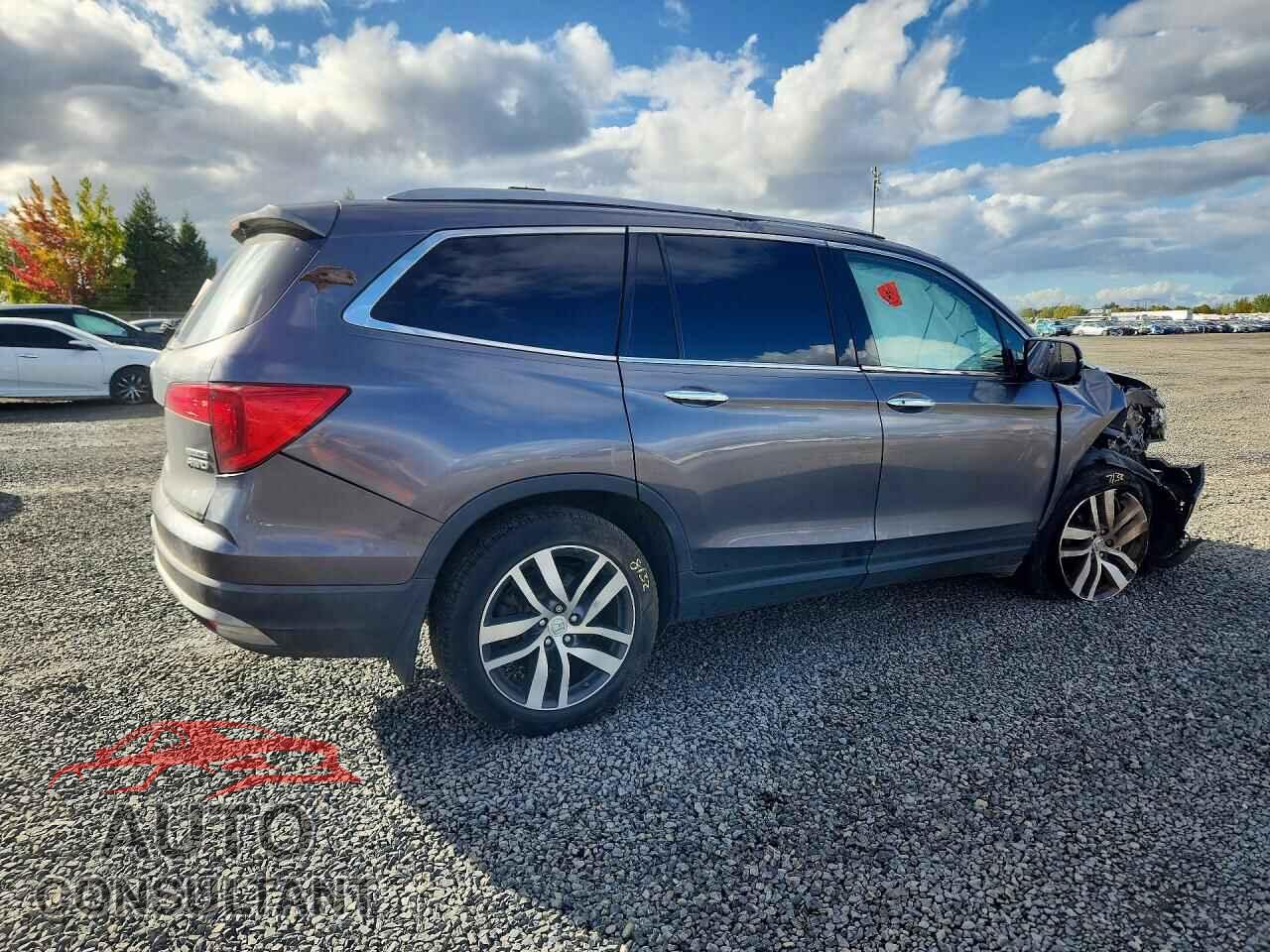 HONDA PILOT 2017 - 5FNYF6H9XHB084820