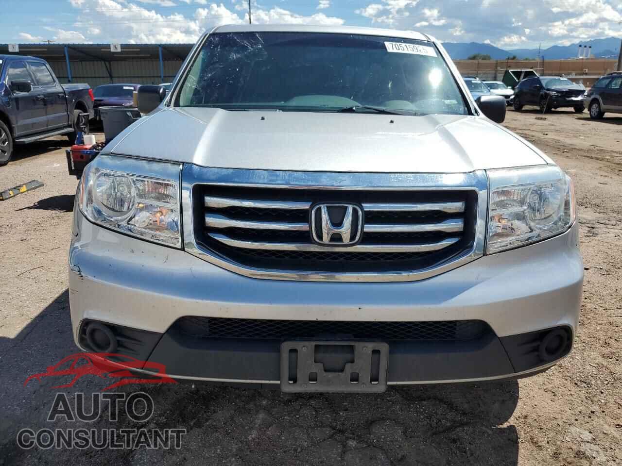 HONDA PILOT 2015 - 5FNYF4H27FB076520