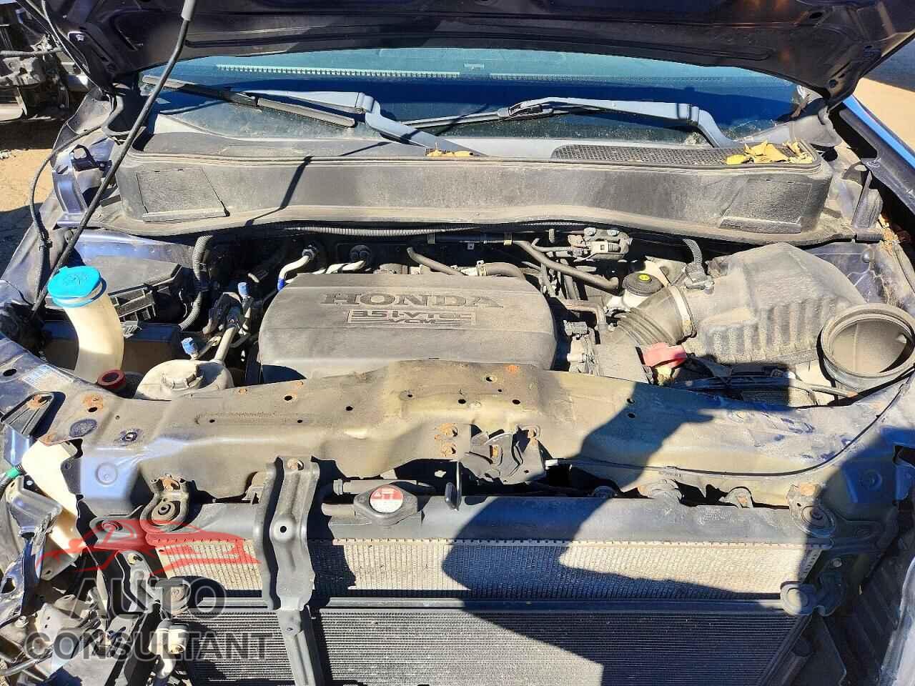 HONDA PILOT 2015 - 5FNYF4H50FB044082